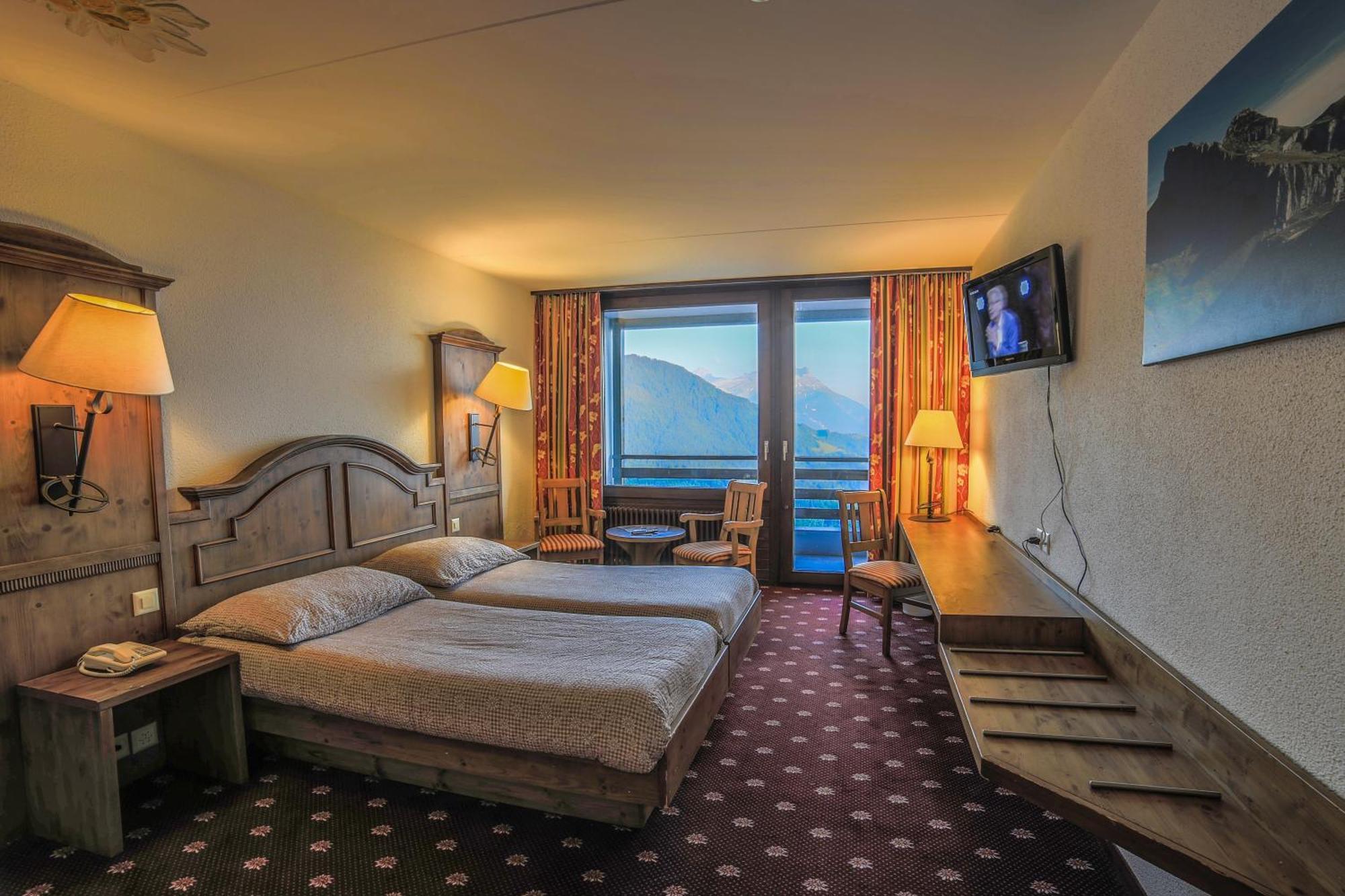 2 Doppelzimmer mit Verbindungstür