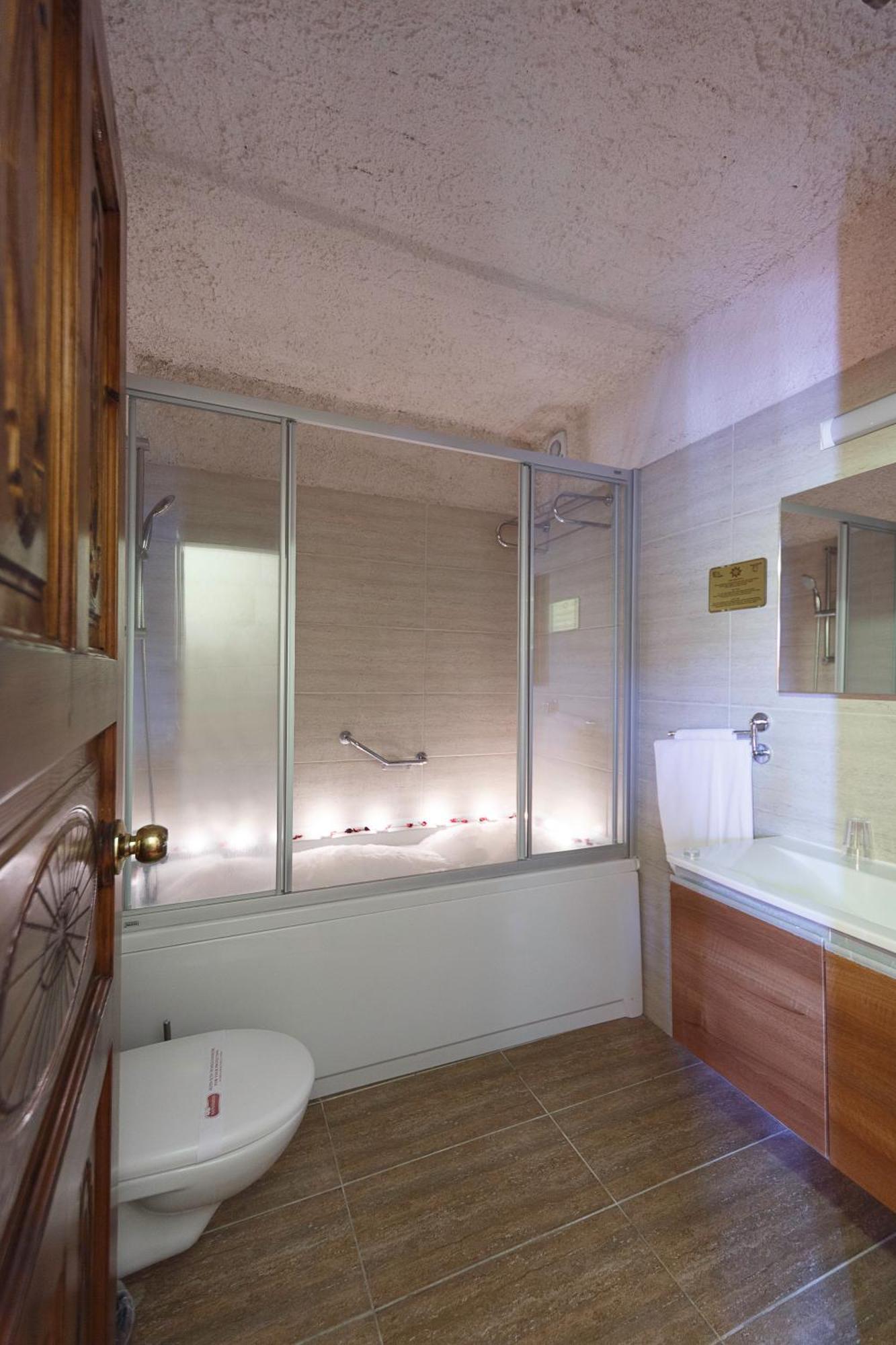 Standard Single Room,1209982606:JPEG