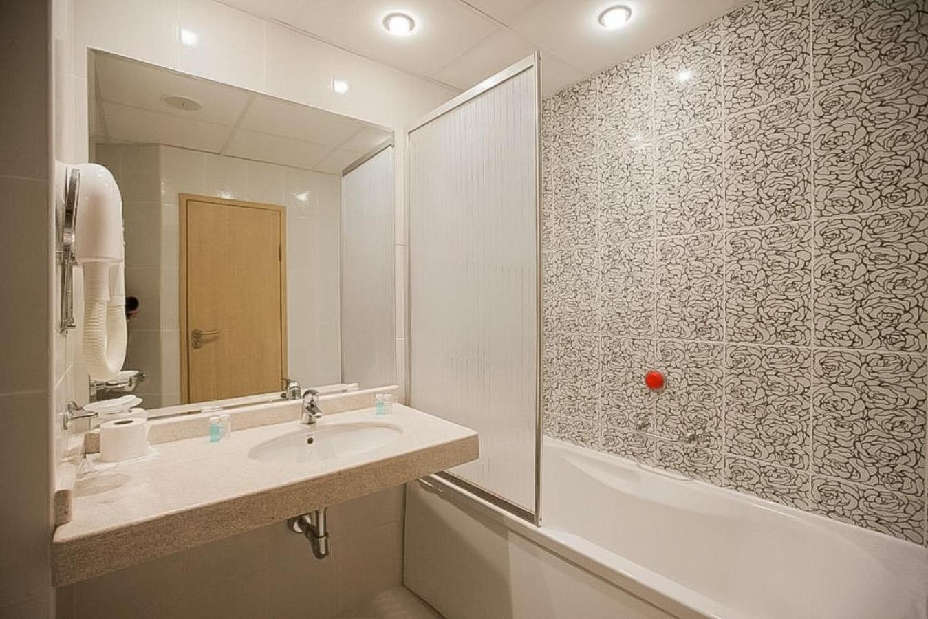 Twin Room with Sea View