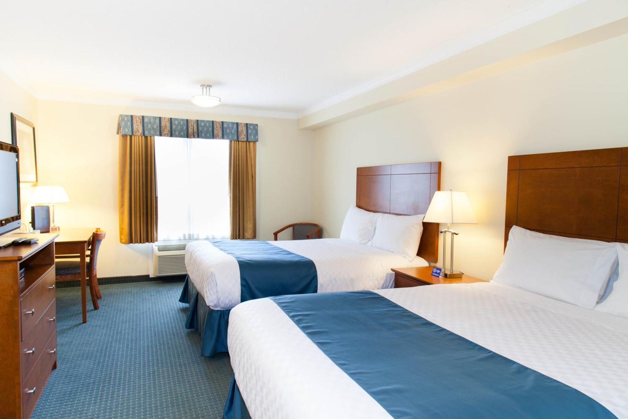 Standard Room with Two Queen Beds