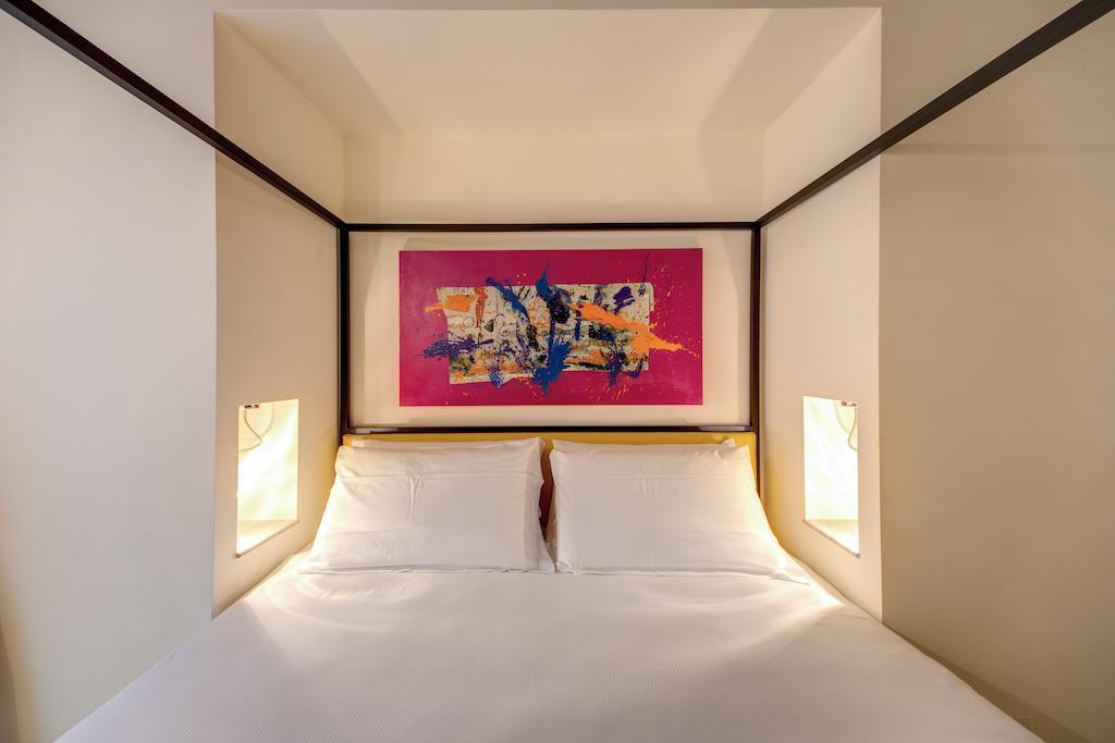 Large Double Room,303285160:JPEG