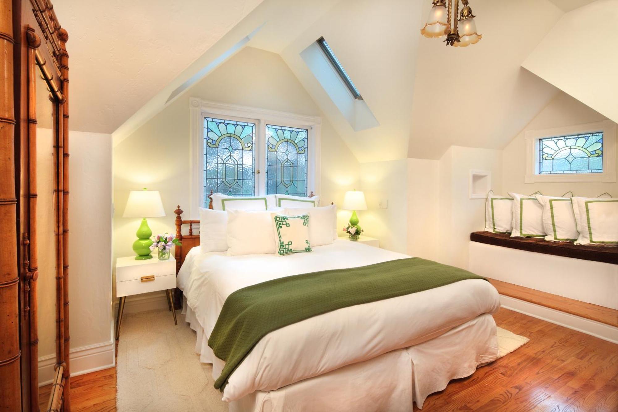 Superior King Room