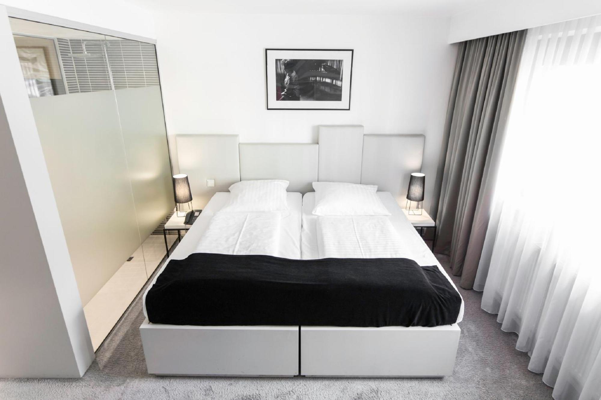 Double Room,687692298:JPEG