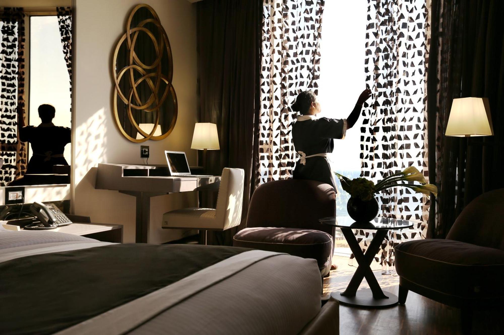 Premium Charming Sea View Room