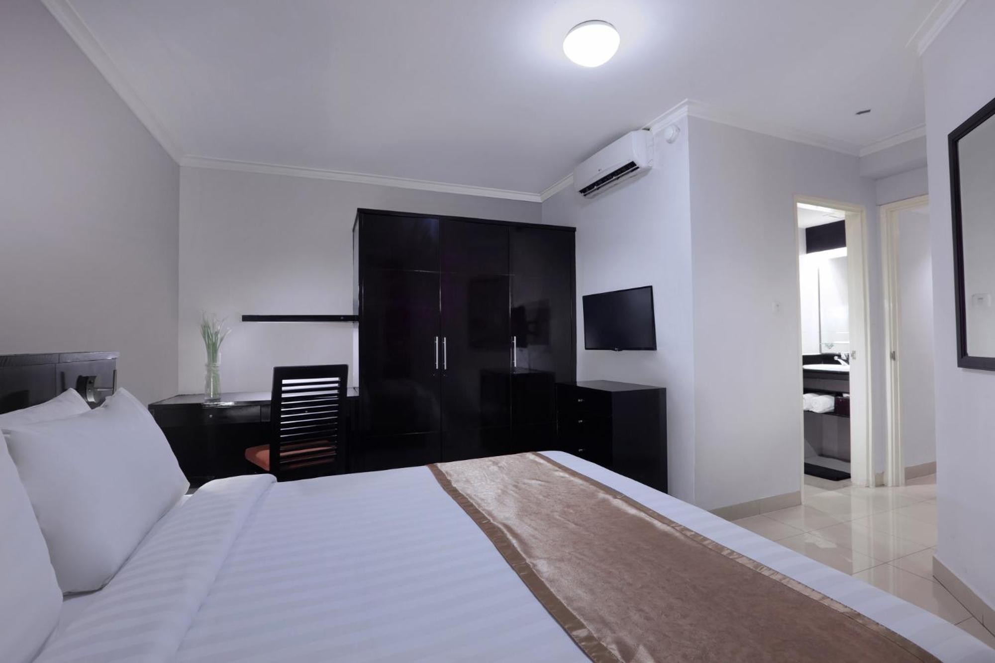 Standard Twin Room - Non-Smoking