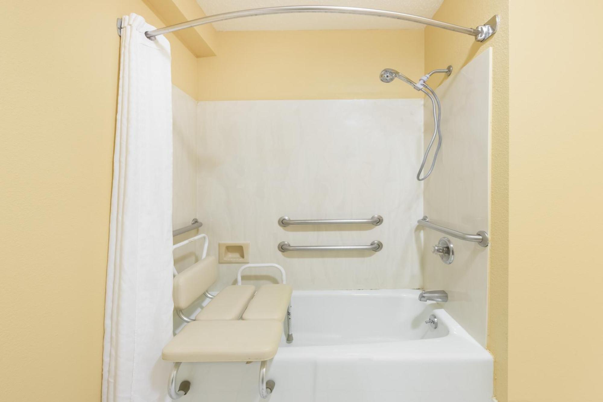 King Room - Mobility Access/Non-Smoking