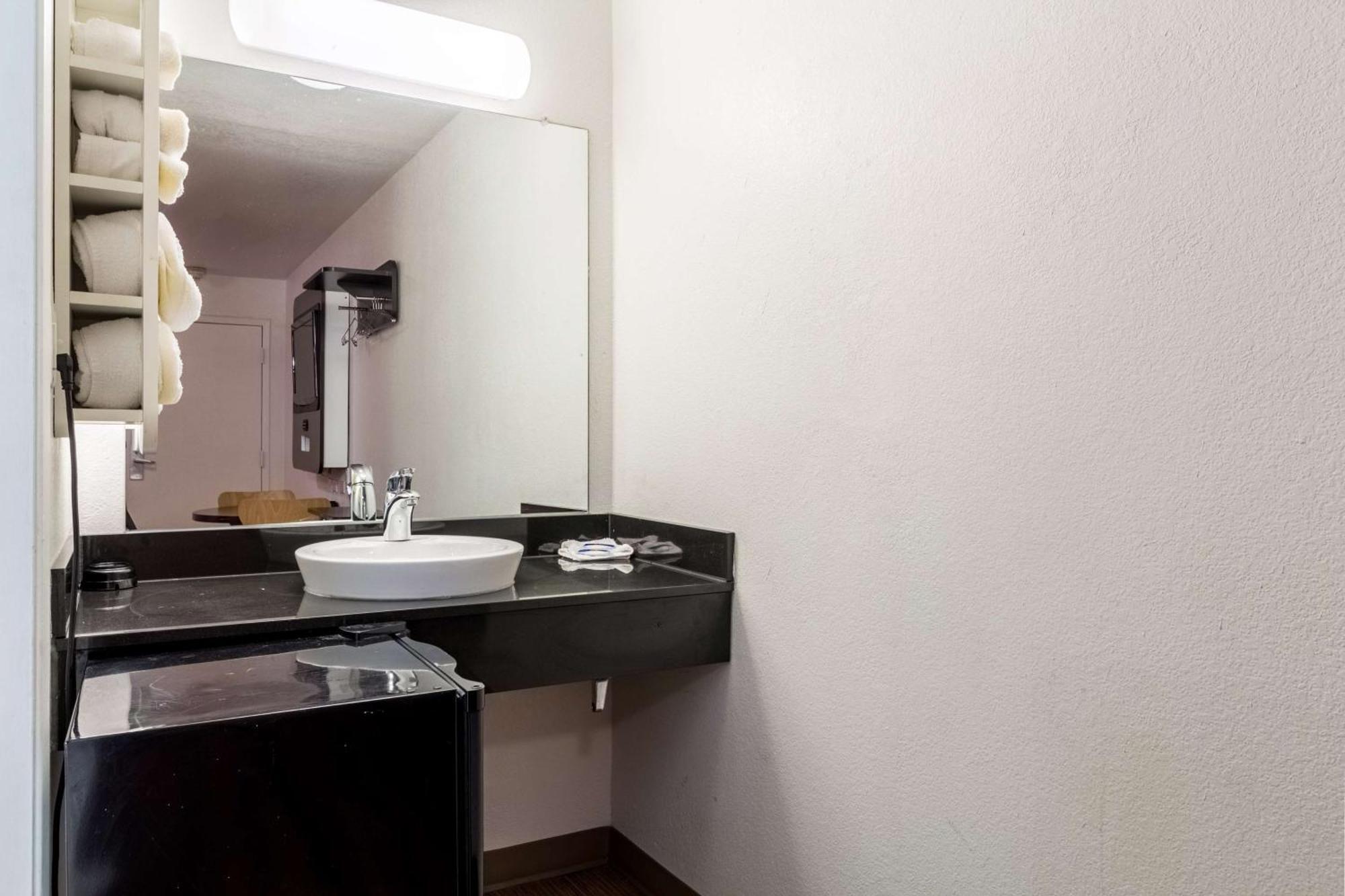 Quadruple Room - Non-Smoking