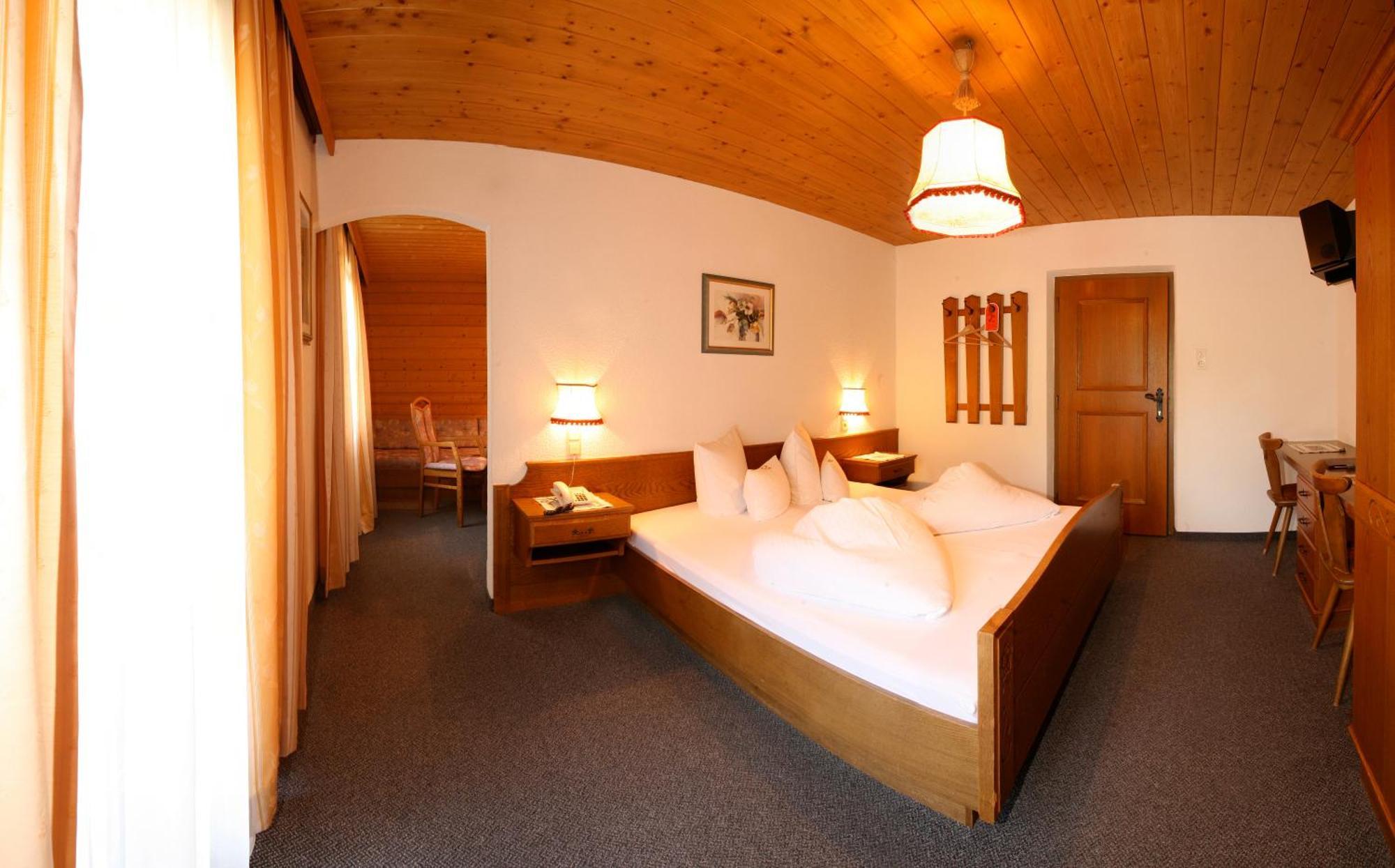 Double Room,775354018:JPEG