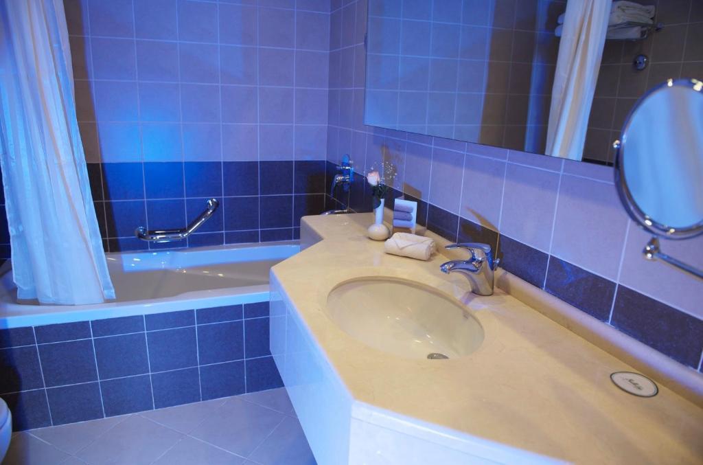 Deluxe Tweepersoonskamer met 2 Aparte Bedden