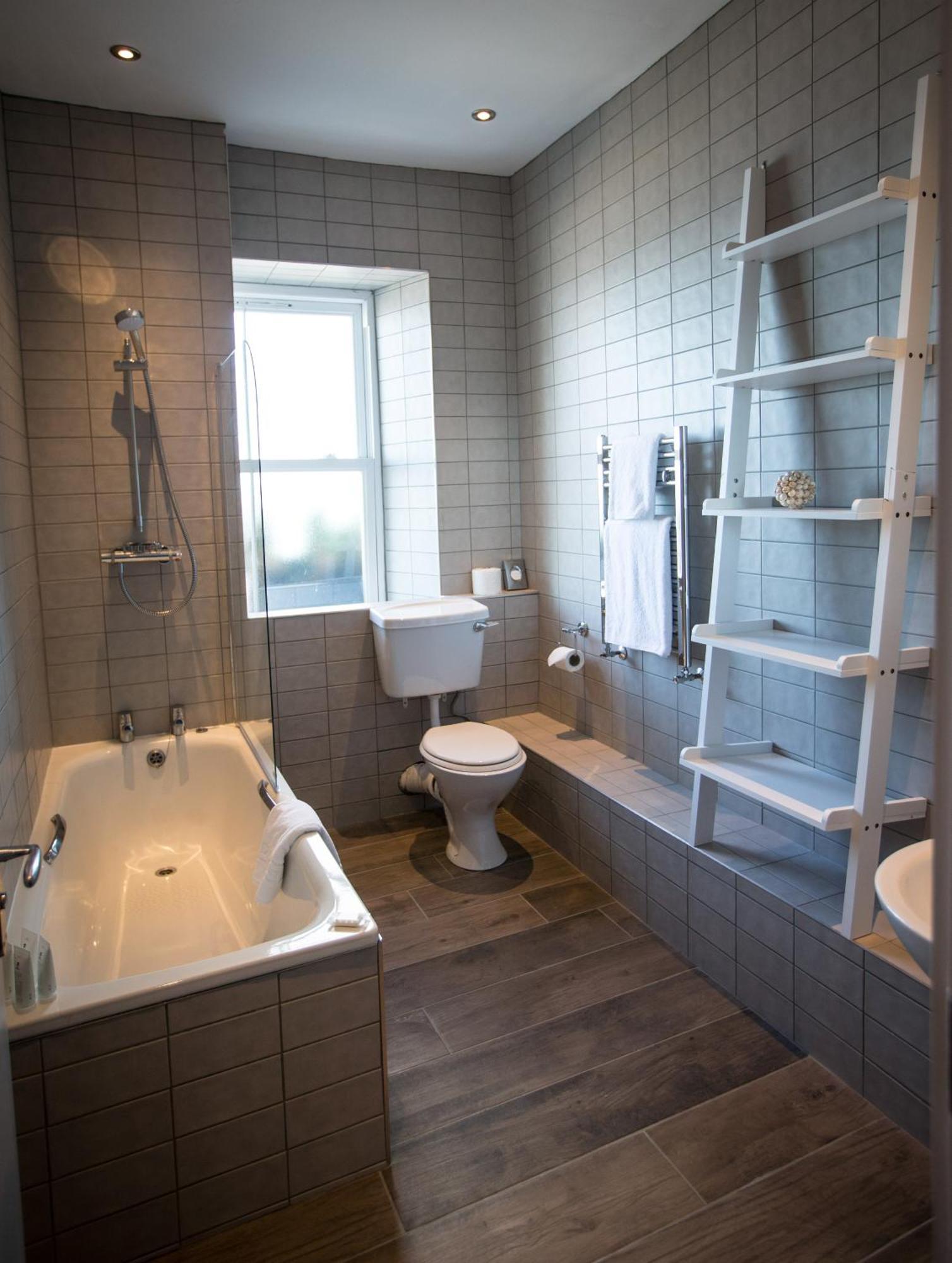 Standard Twin Room - Non-Smoking