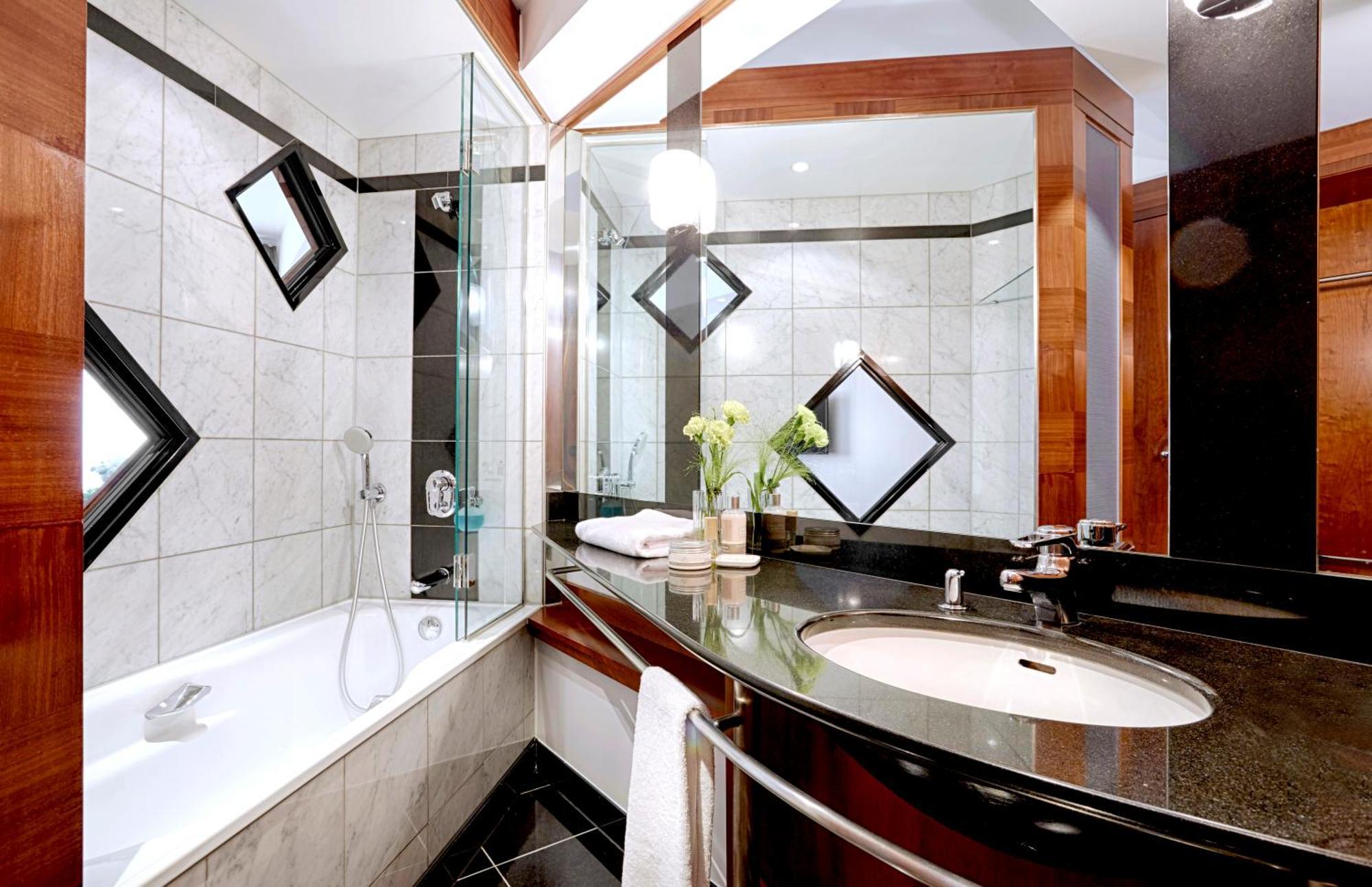 Quarto Duplo