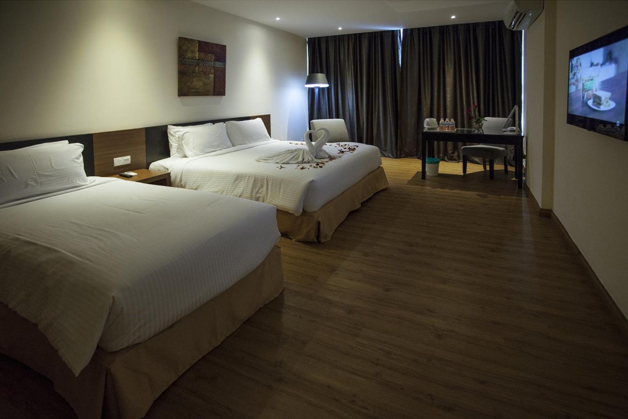 Deluxe Triple Room