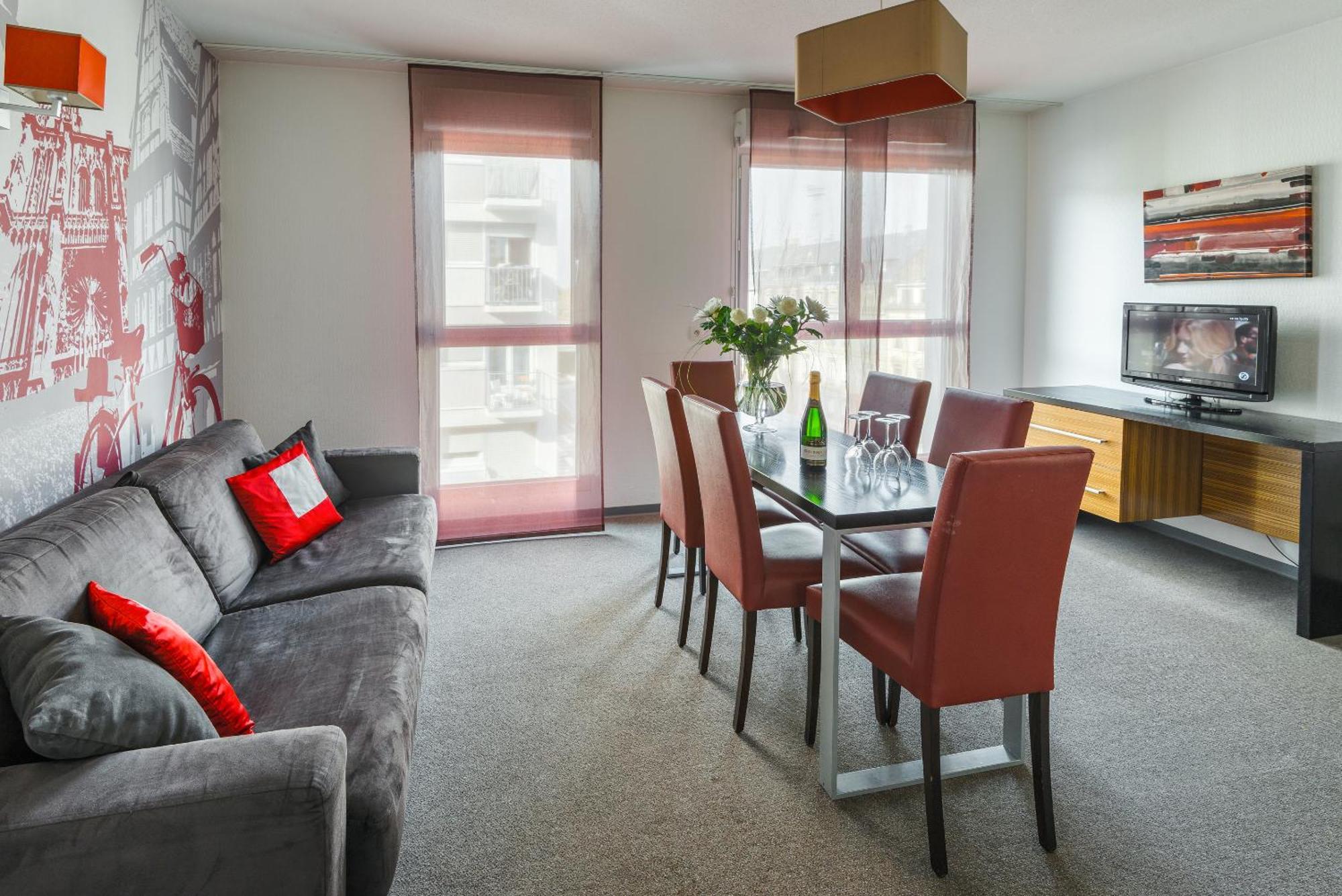 One-Bedroom Apartment