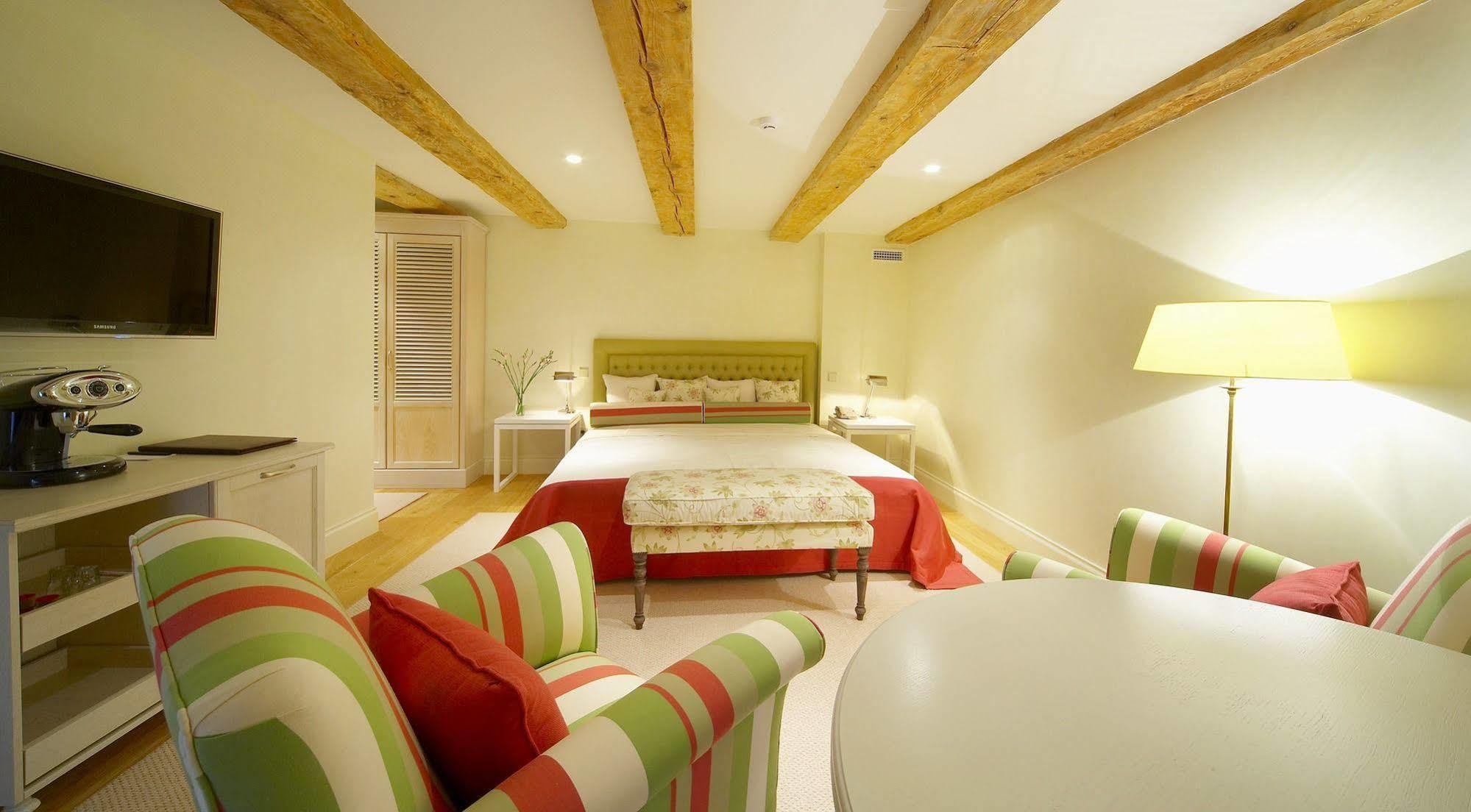 Deluxe Junior Suite
