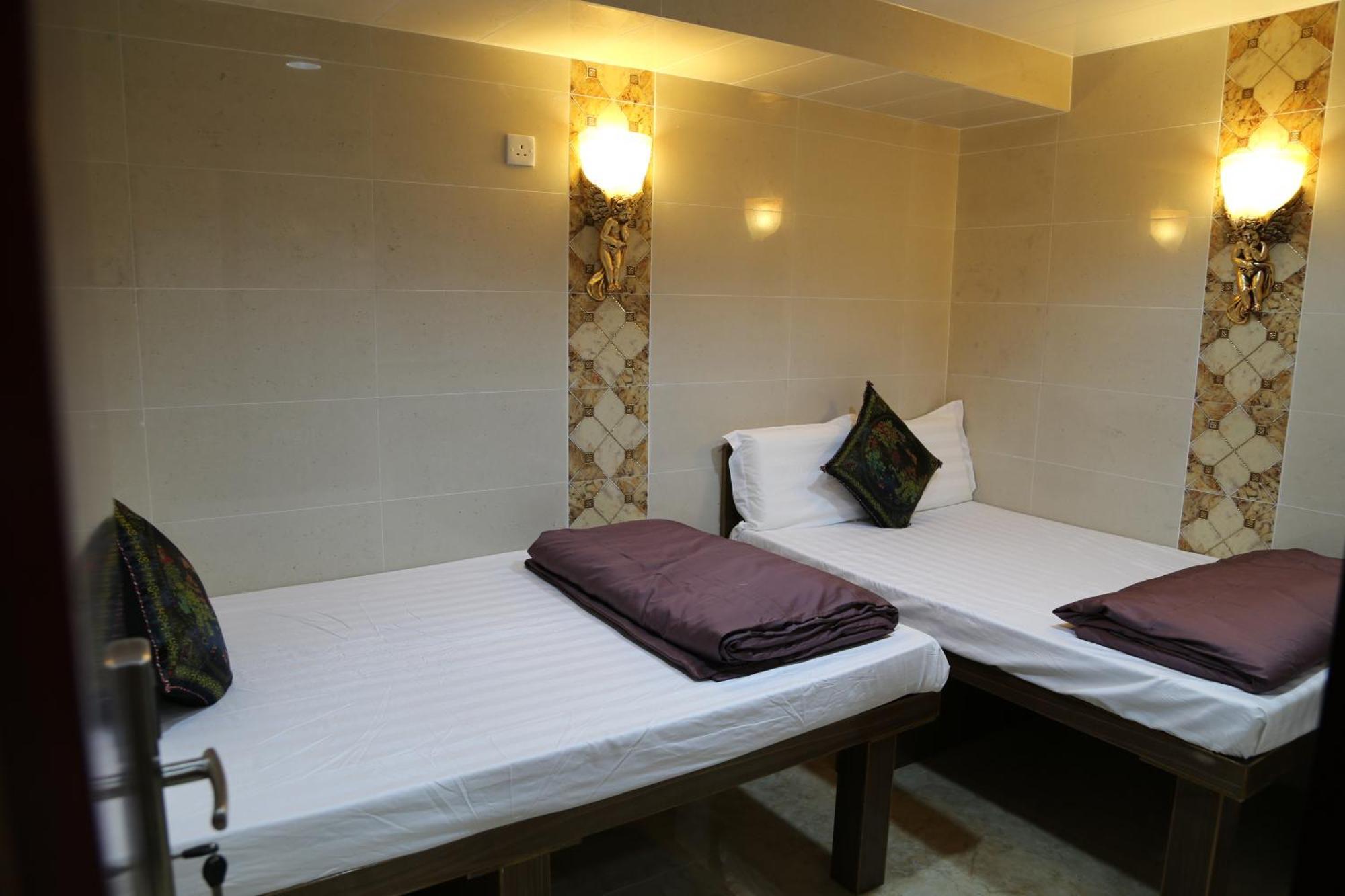 Triple Room 1 double 1 single