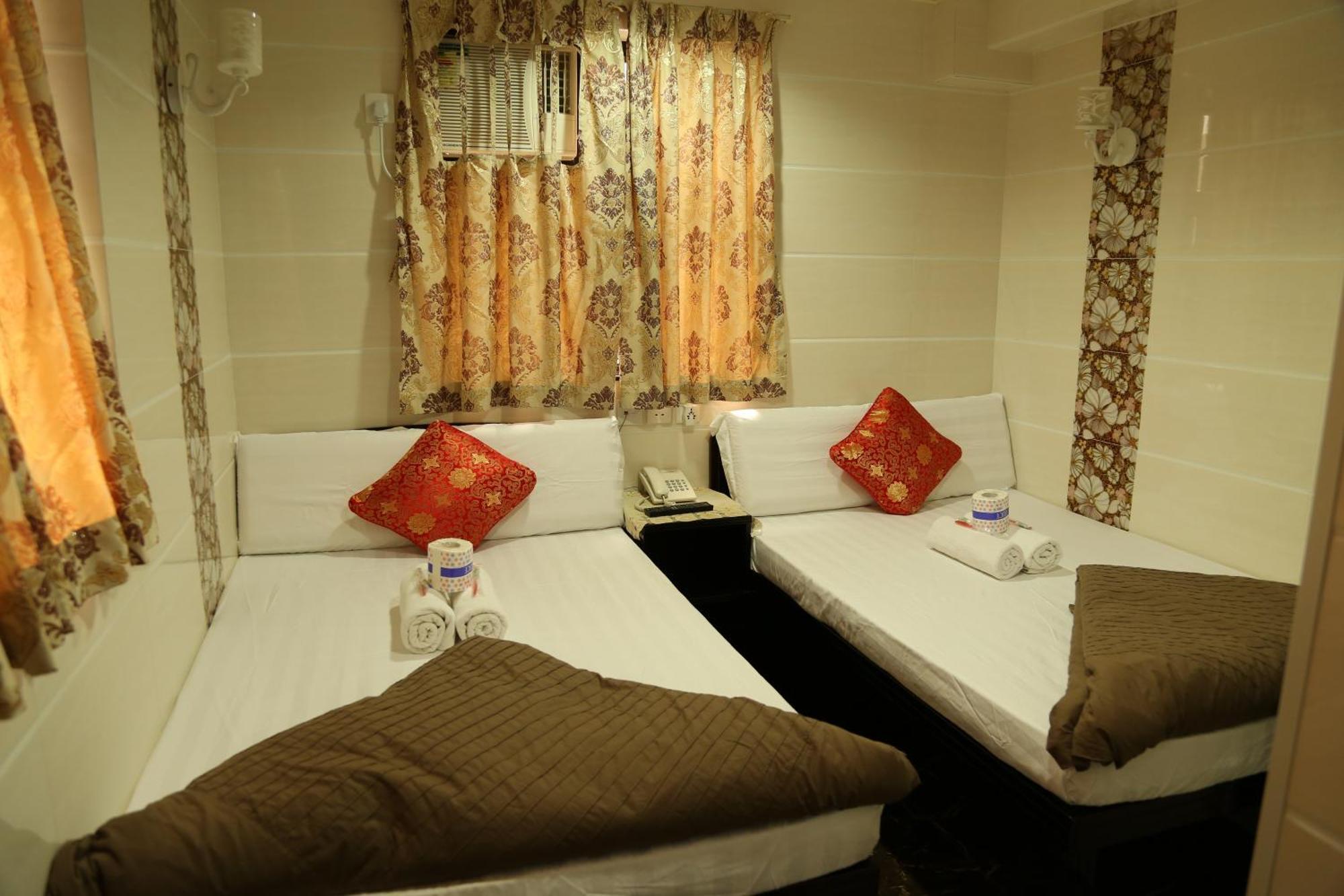 Triple Room 1 double 1 single