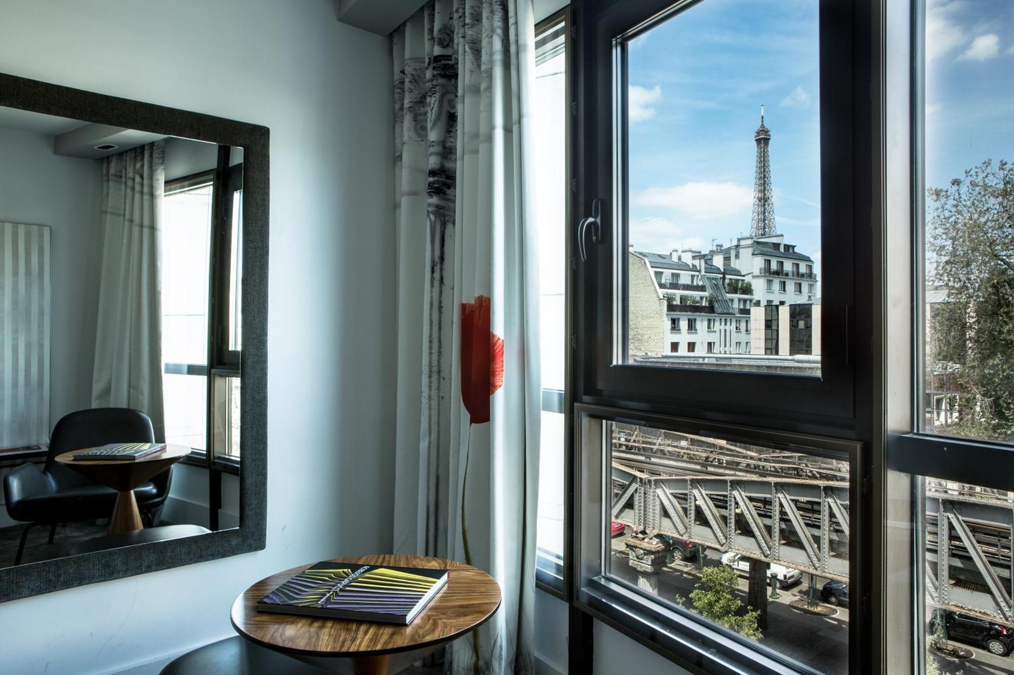 Double Room with Eiffel Tower View – 3rd and 4th floor,1115067780:JPEG