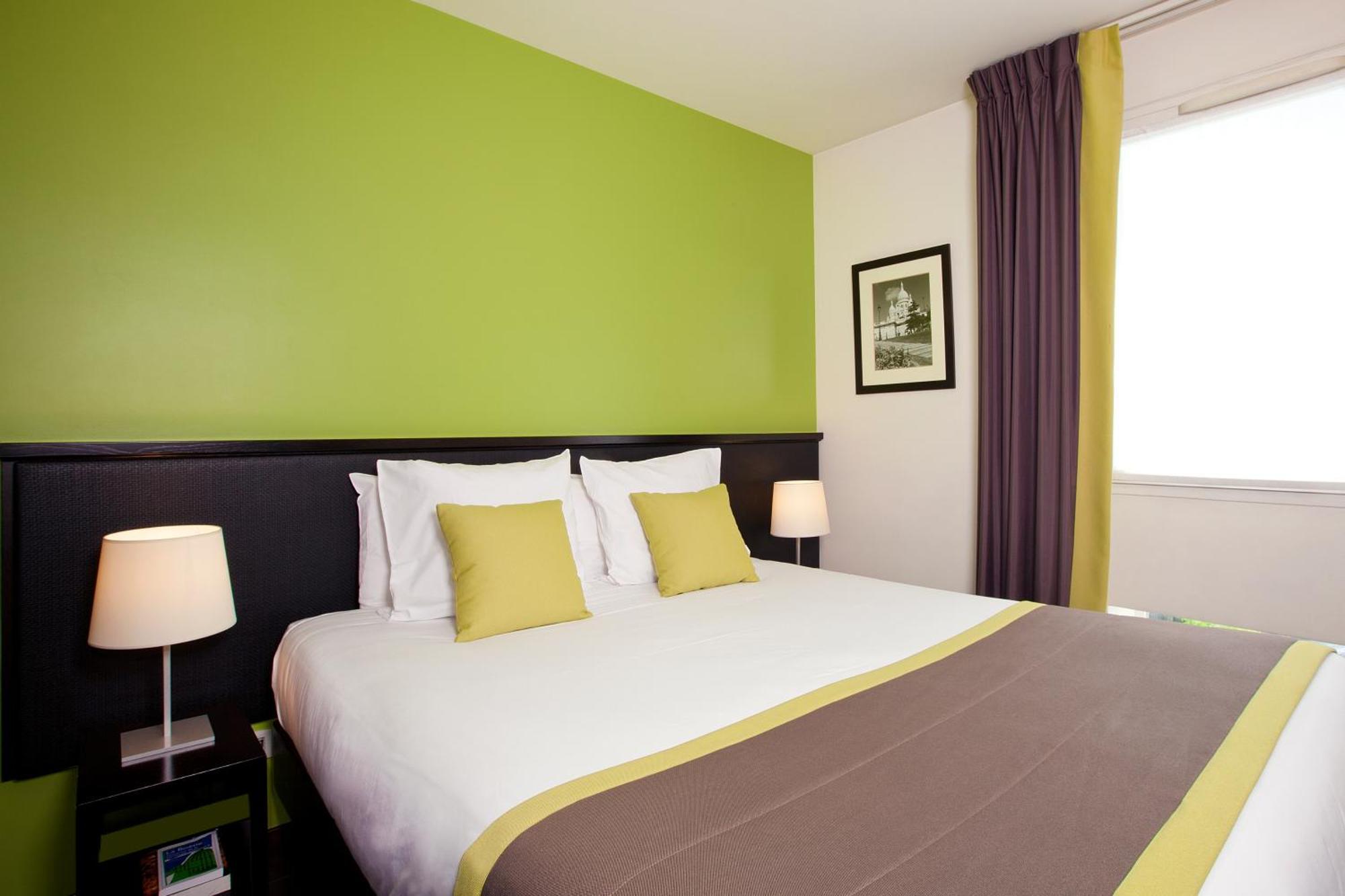 Family One-Bedroom Apartment (4 People)