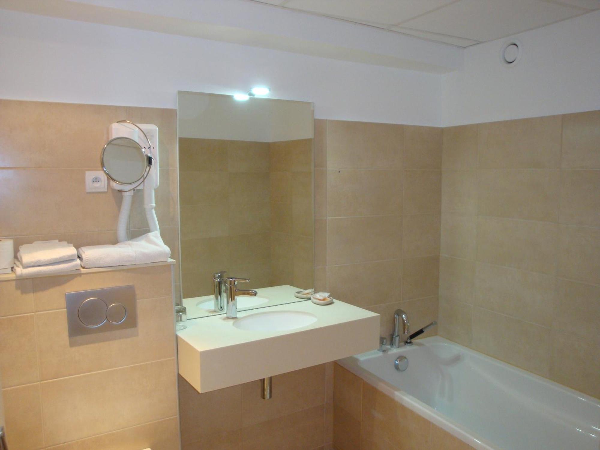 Triple Room,60956950:JPEG