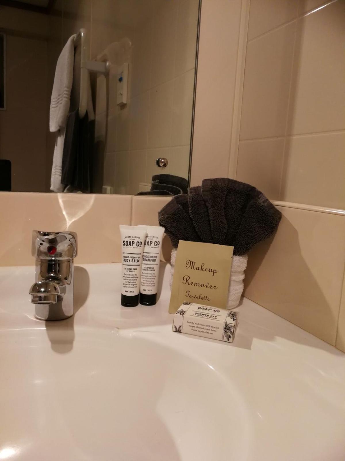 Double or Twin Room,693717840:JPEG