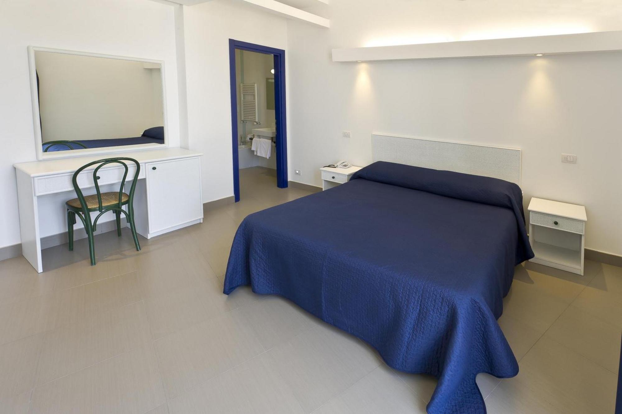 Quarto Duplo