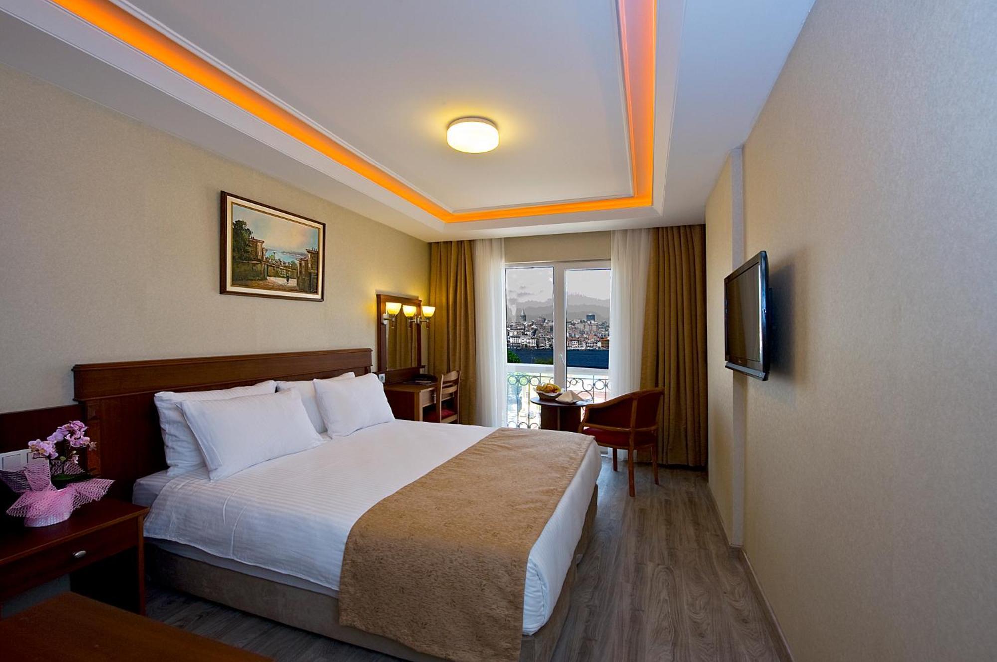 Double or Twin Room Bosphorus View,1538250892:JPEG
