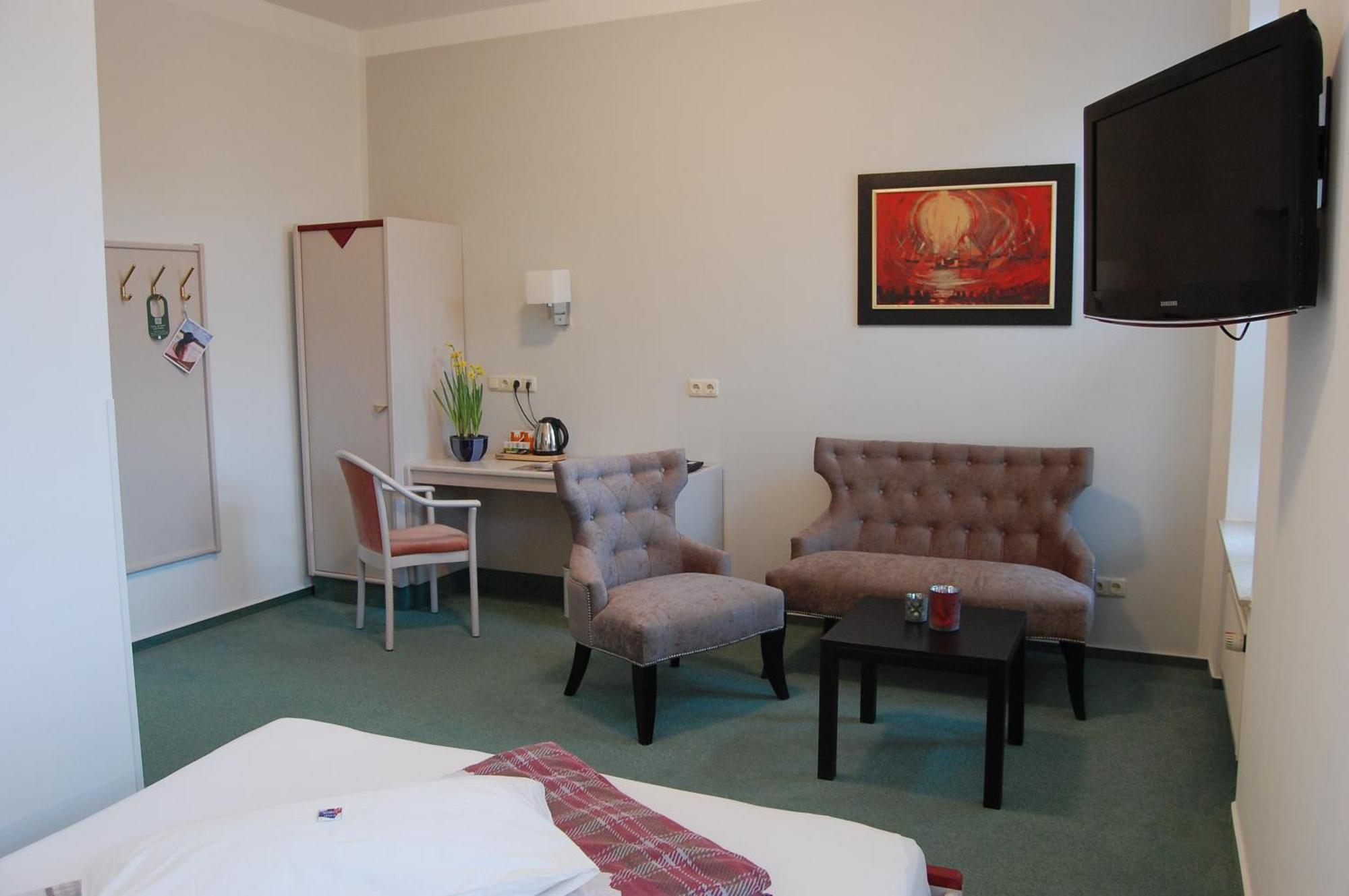 Junior Suite - railroad side