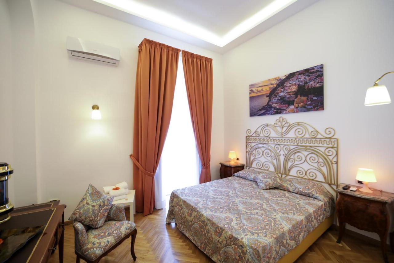 Deluxe Double Room with Balcony and Sea View