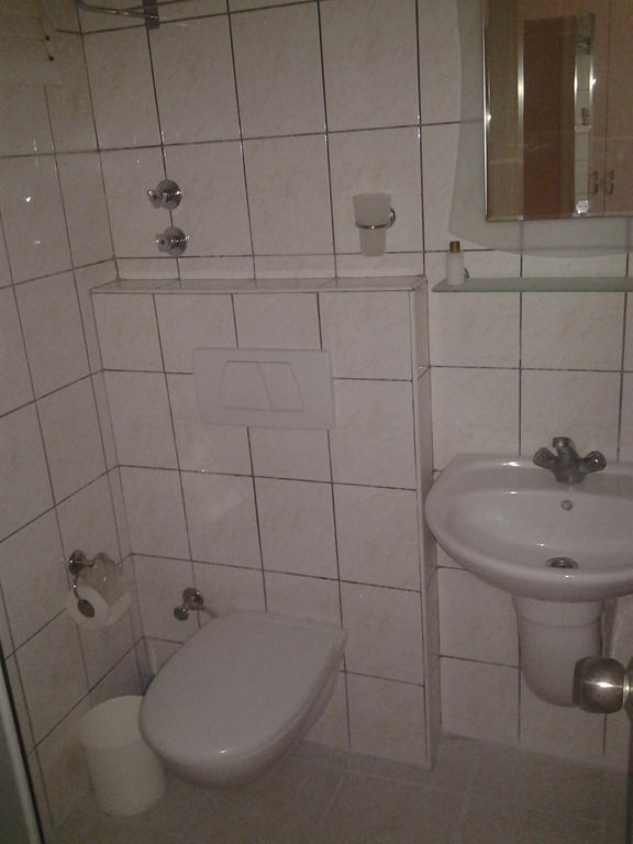Double or Twin Room,633116565:JPEG