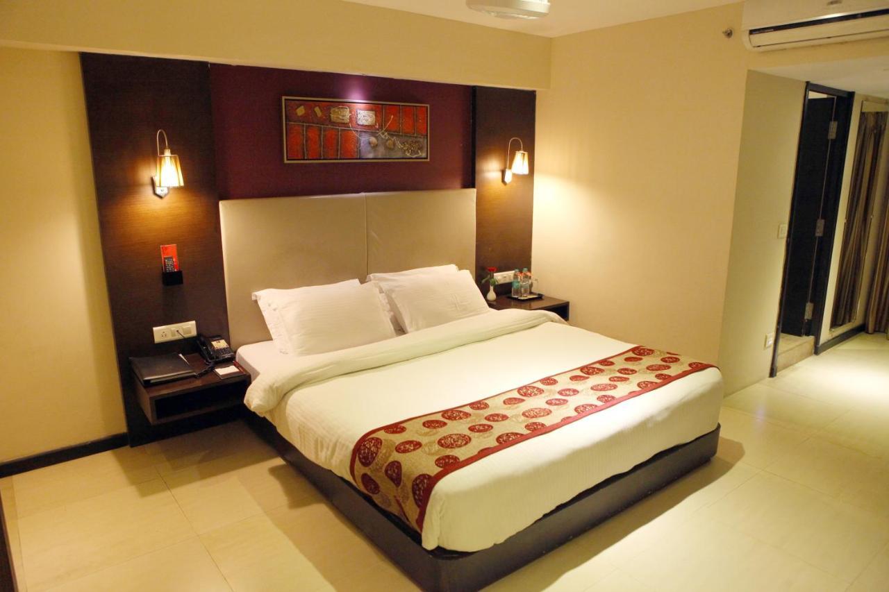 Standard Single Room,695097804:JPEG