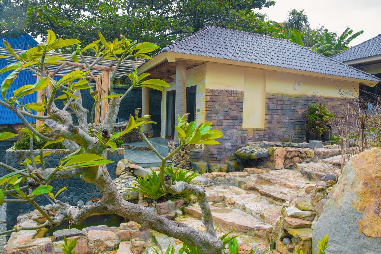 Deluxe Bungalow with Sea View