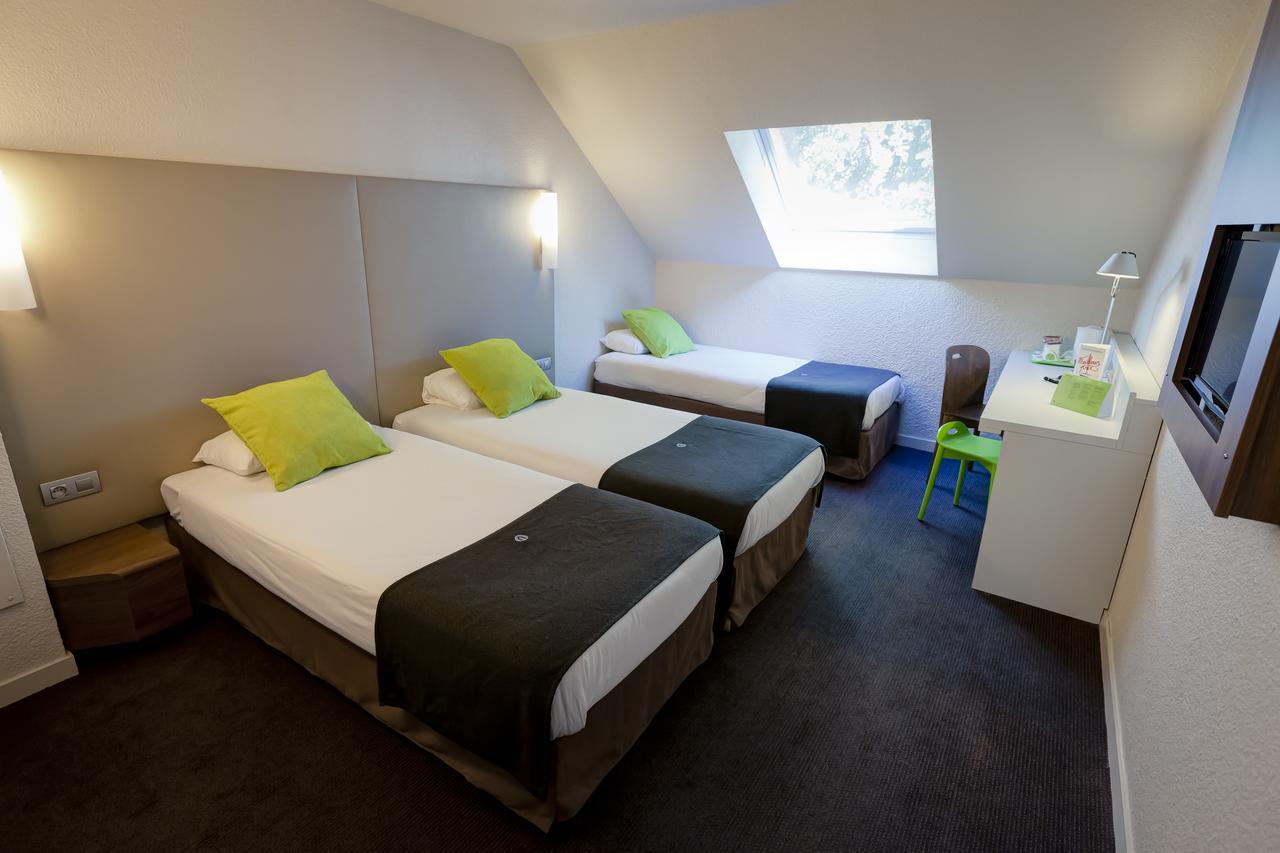 Quadruple Room (3 Adults + 1 Child)