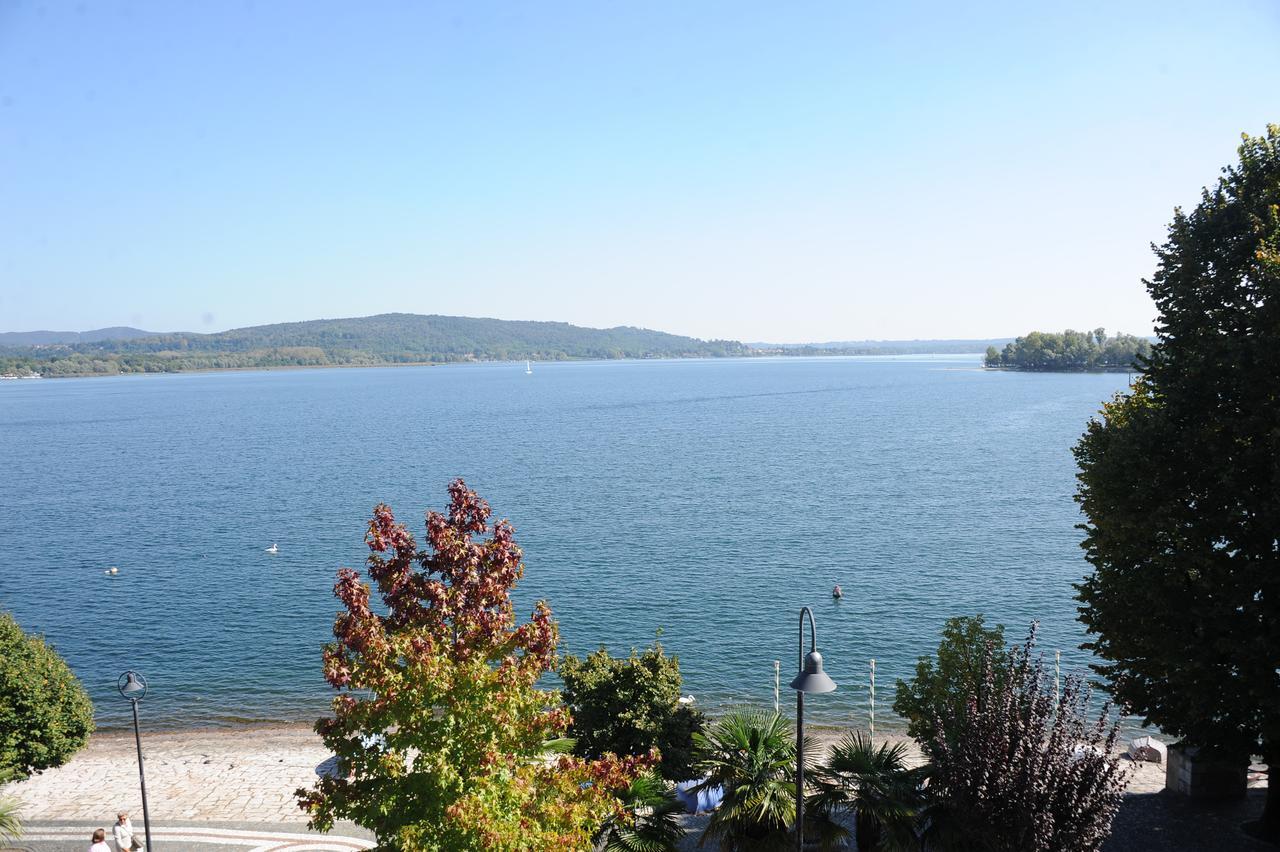 Superior Double Room with Lake/Square View