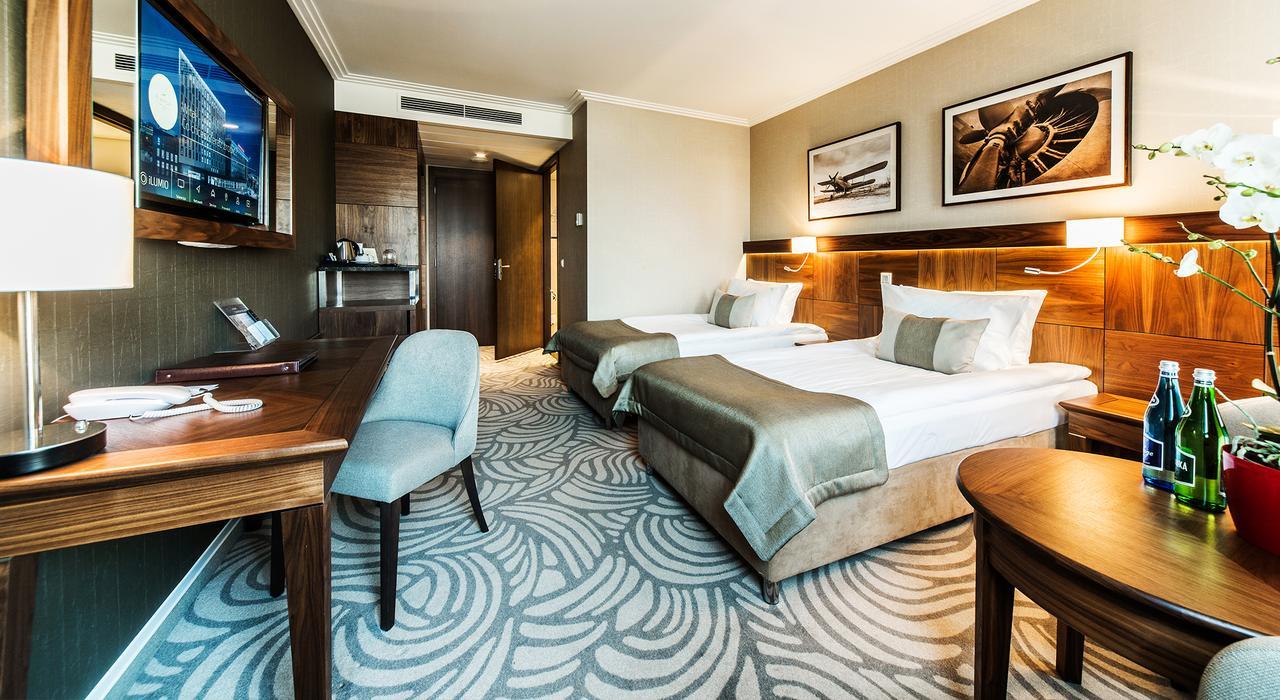 Double or Twin Room,695873163:JPEG