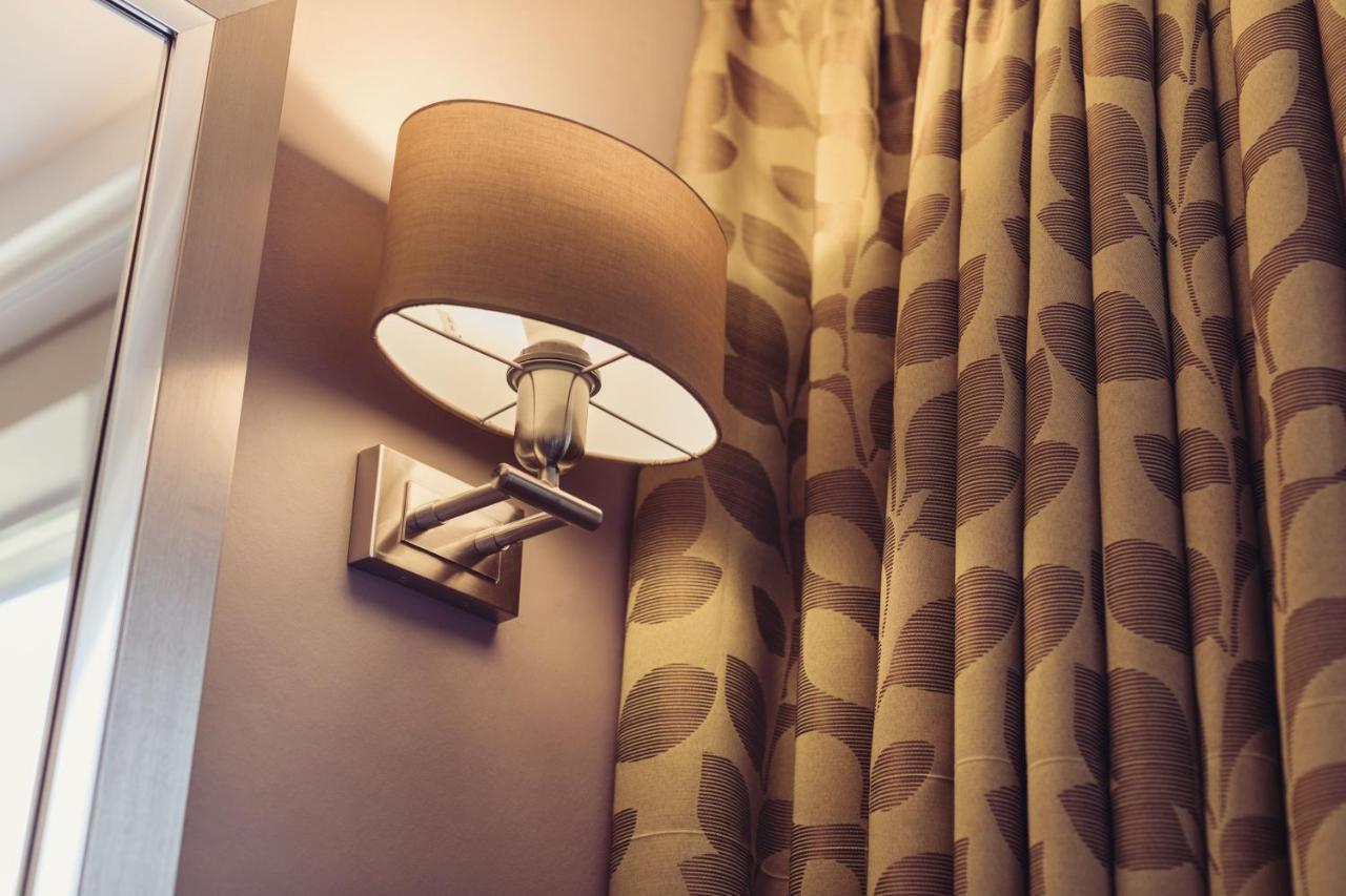 Contempo Suite