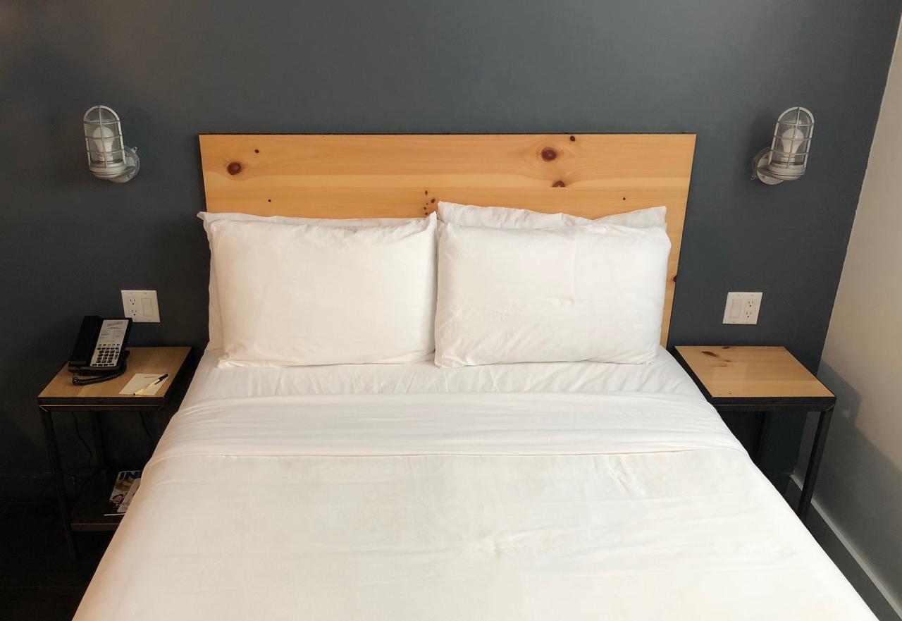Zimmer mit Queensize-Bett