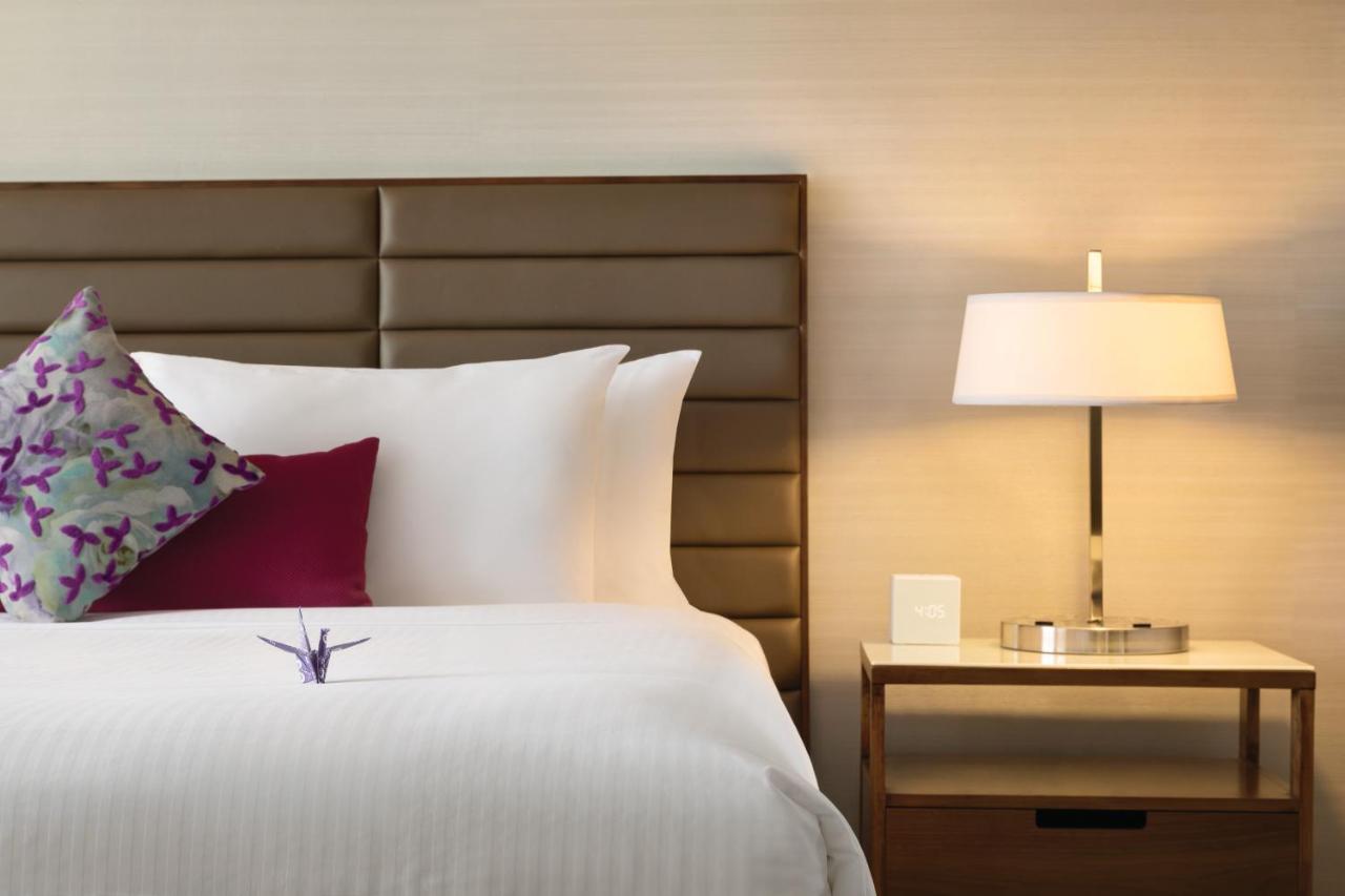Coast Premium King Bed with View