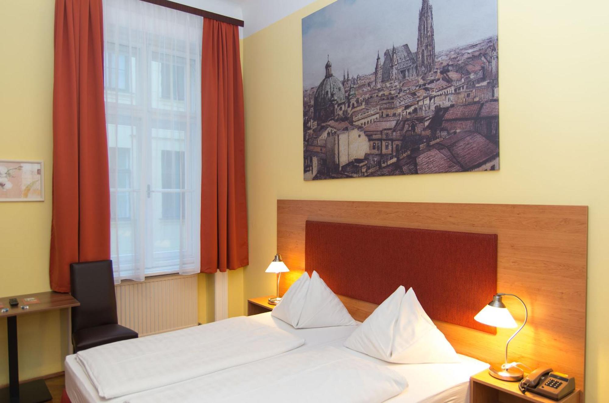 Superior Single Room with Private Bathroom,958446196:JPEG