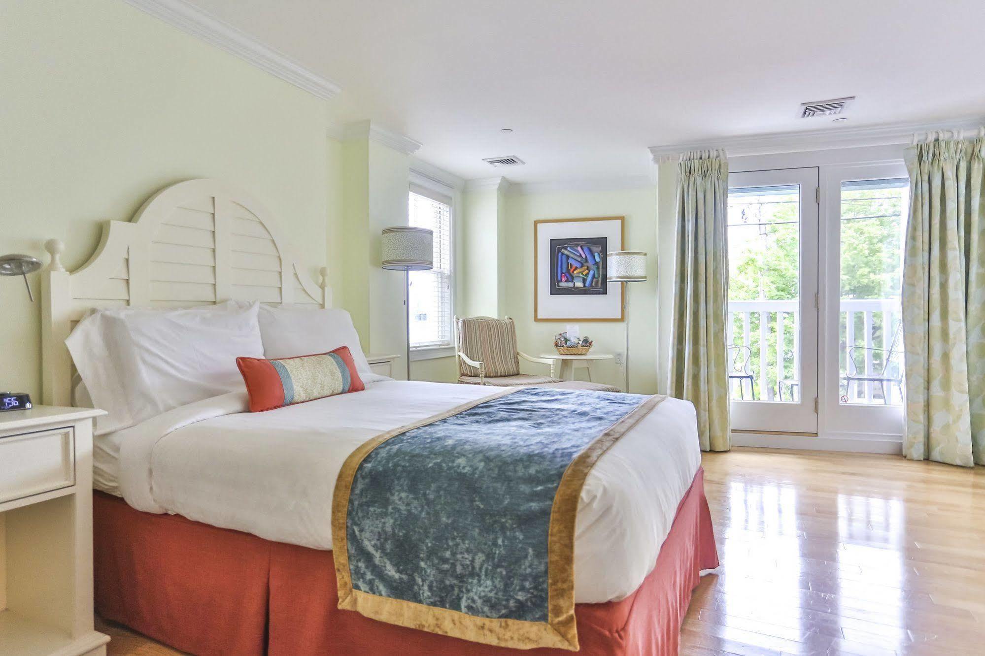 Double Room with Two Double Beds with Balcony