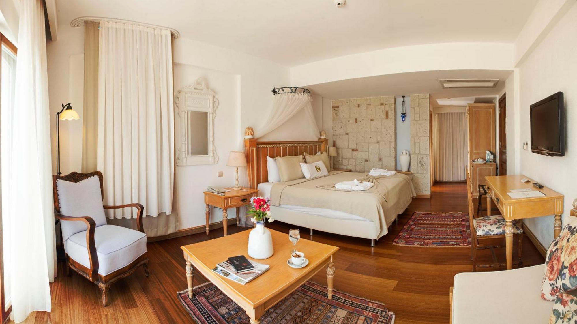 Deluxe Çift Kişilik Oda - Balkonlu