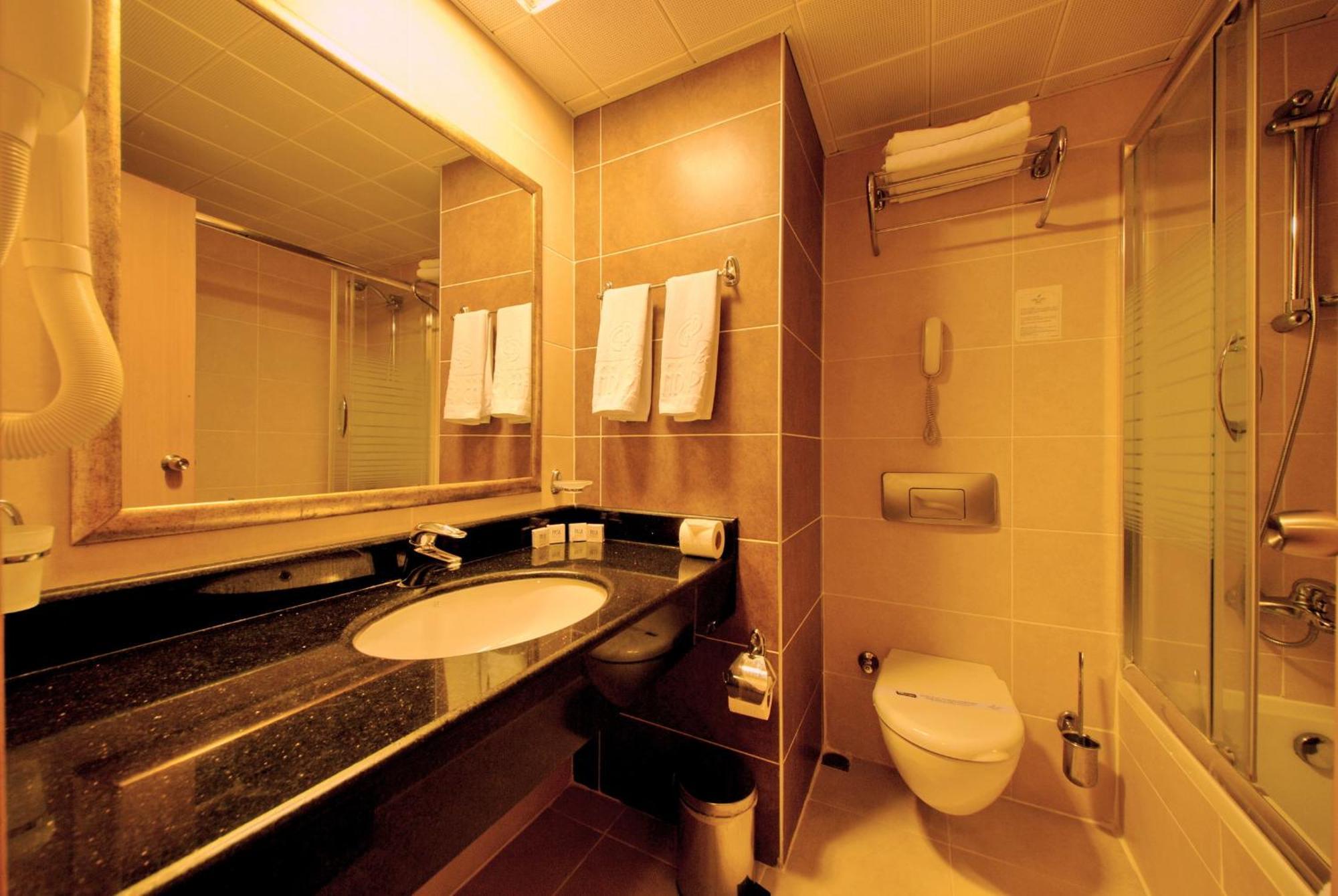 Standard Double or Twin Room,1275219883:JPEG