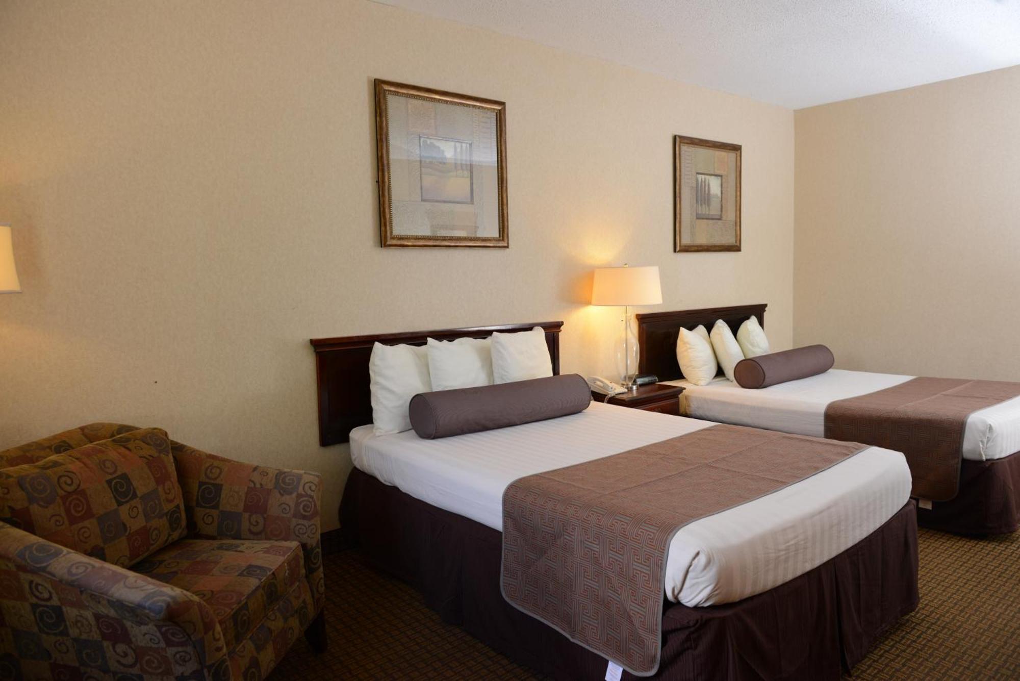 Double Room with Two Double Beds - Non-Smoking