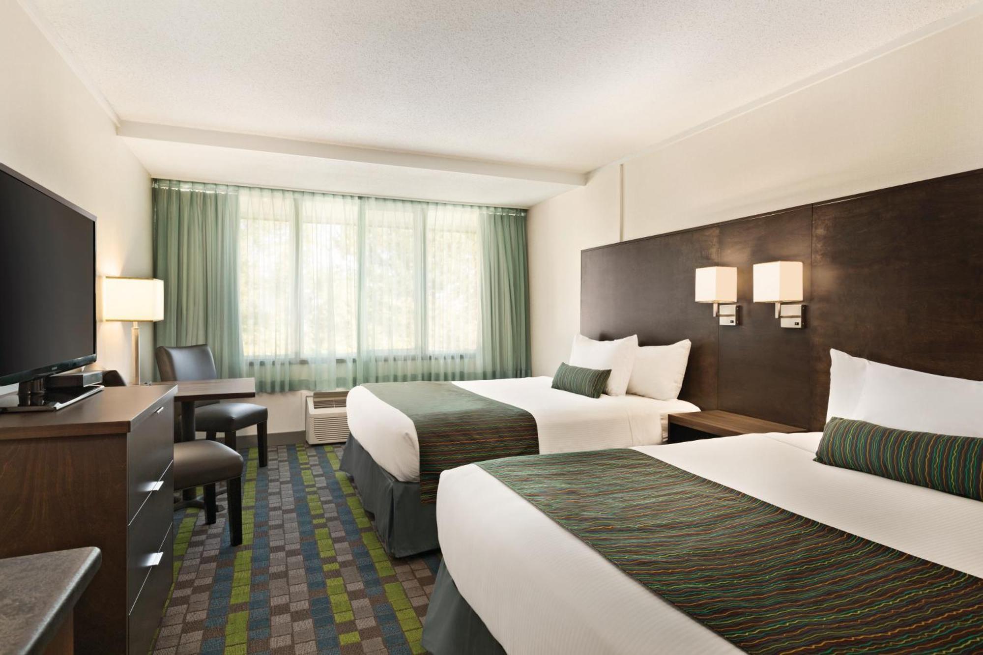 Queen Room with Two Queen Beds - Ground Floor/Non-Smoking