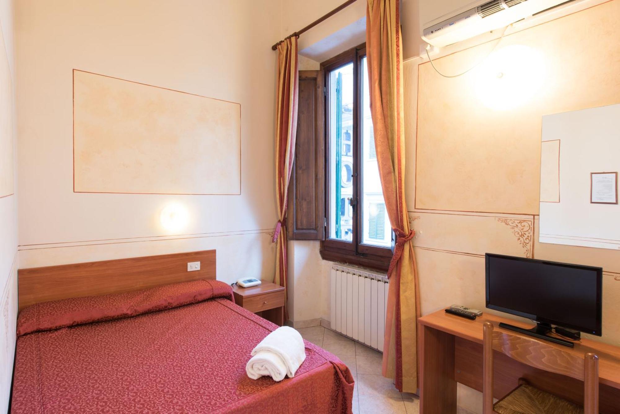 Chambre Double Économique avec Salle de Bains Commune