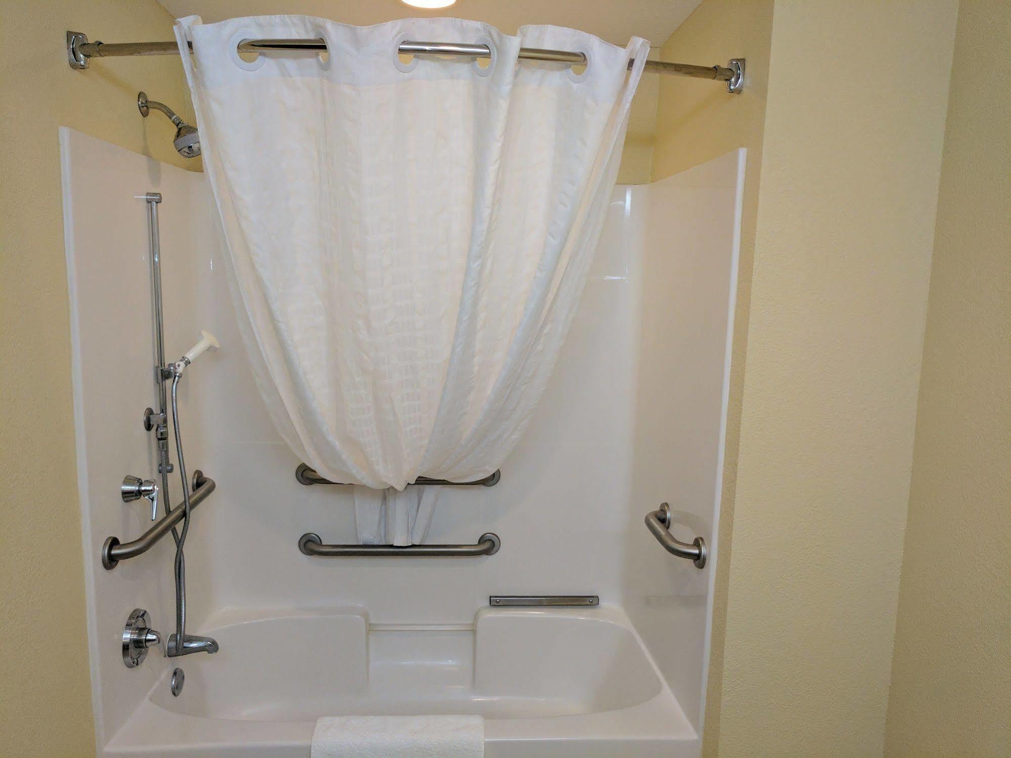 King Room - Disability Access/Non-Smoking