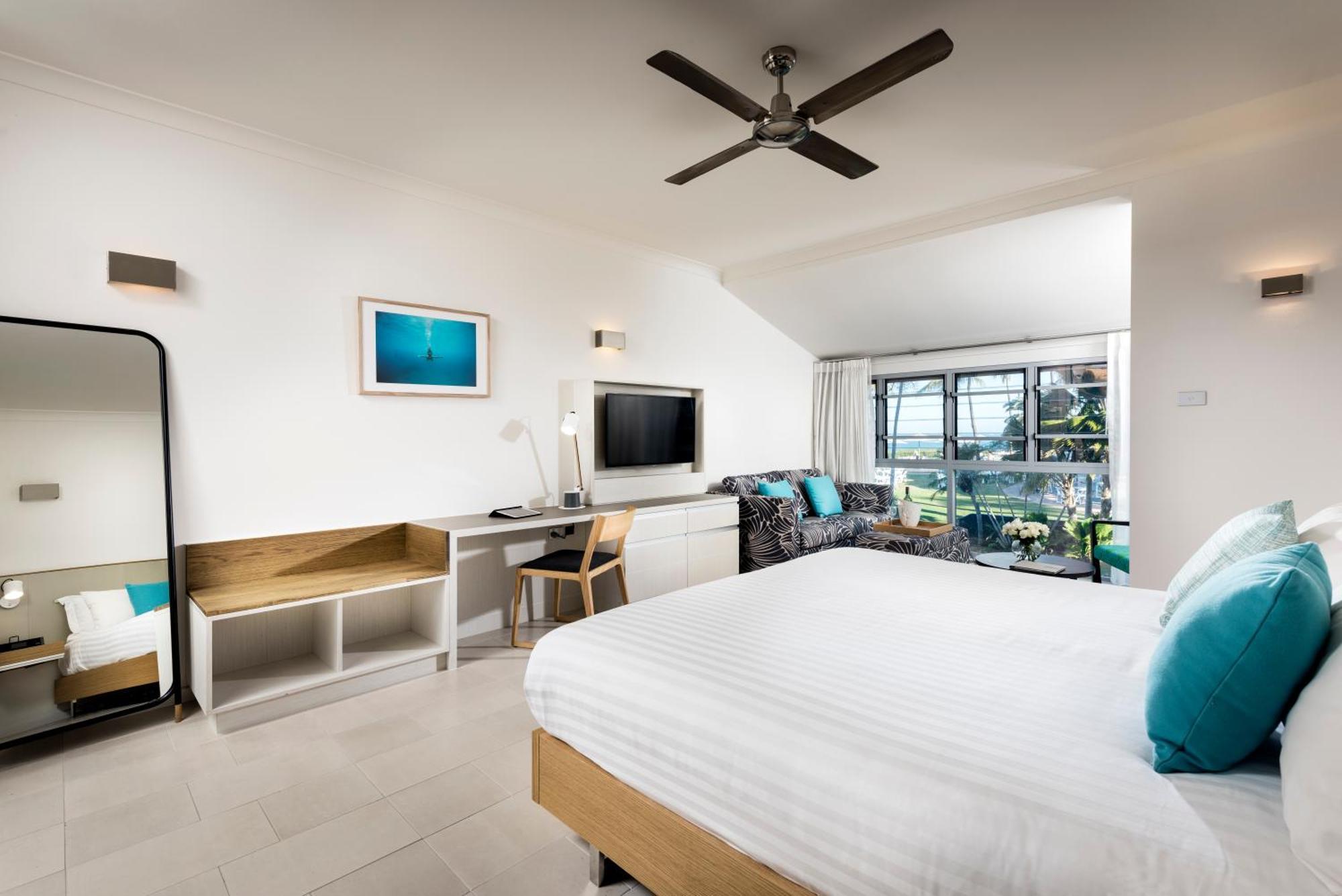 Bayside Premier Room