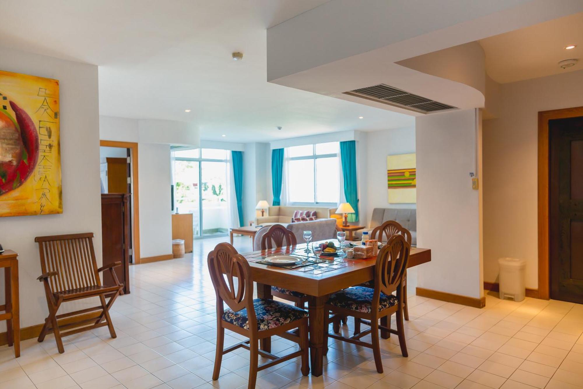 One-Bedroom Suite