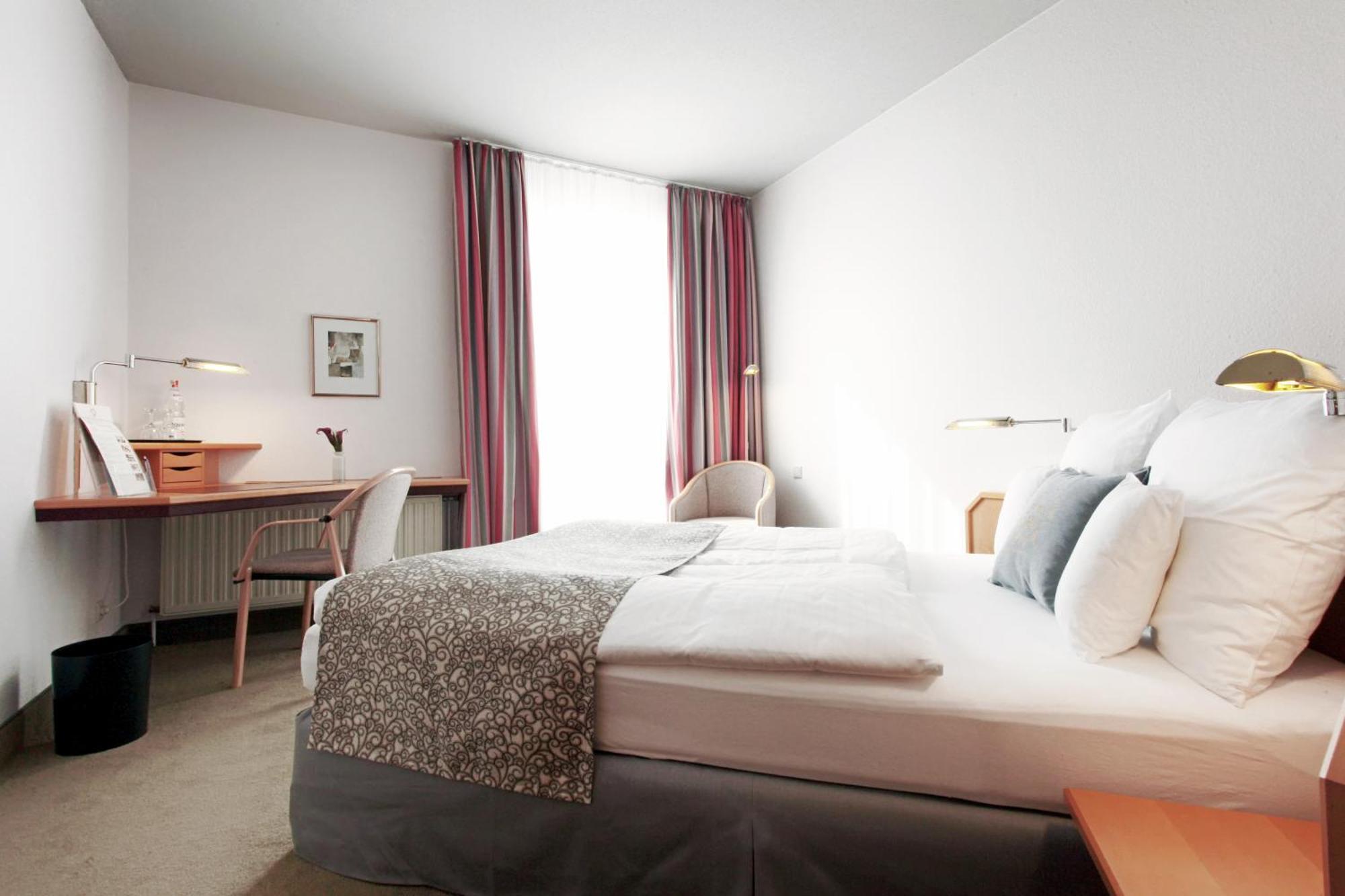 Classic Single Room