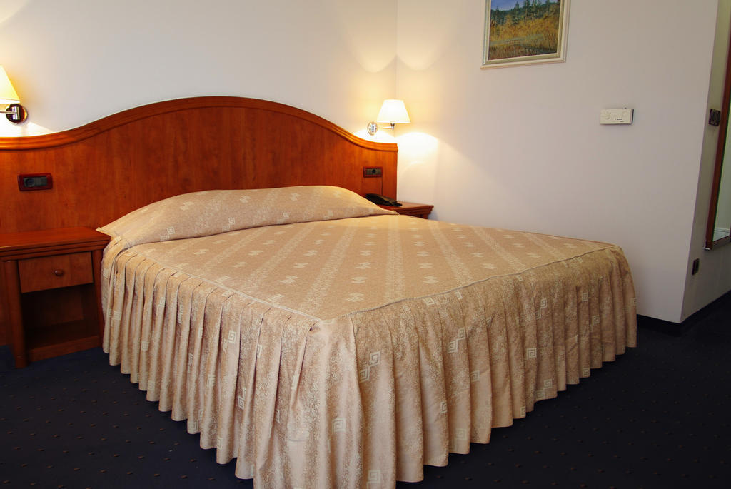 Twin Room with Balcony and Sea View