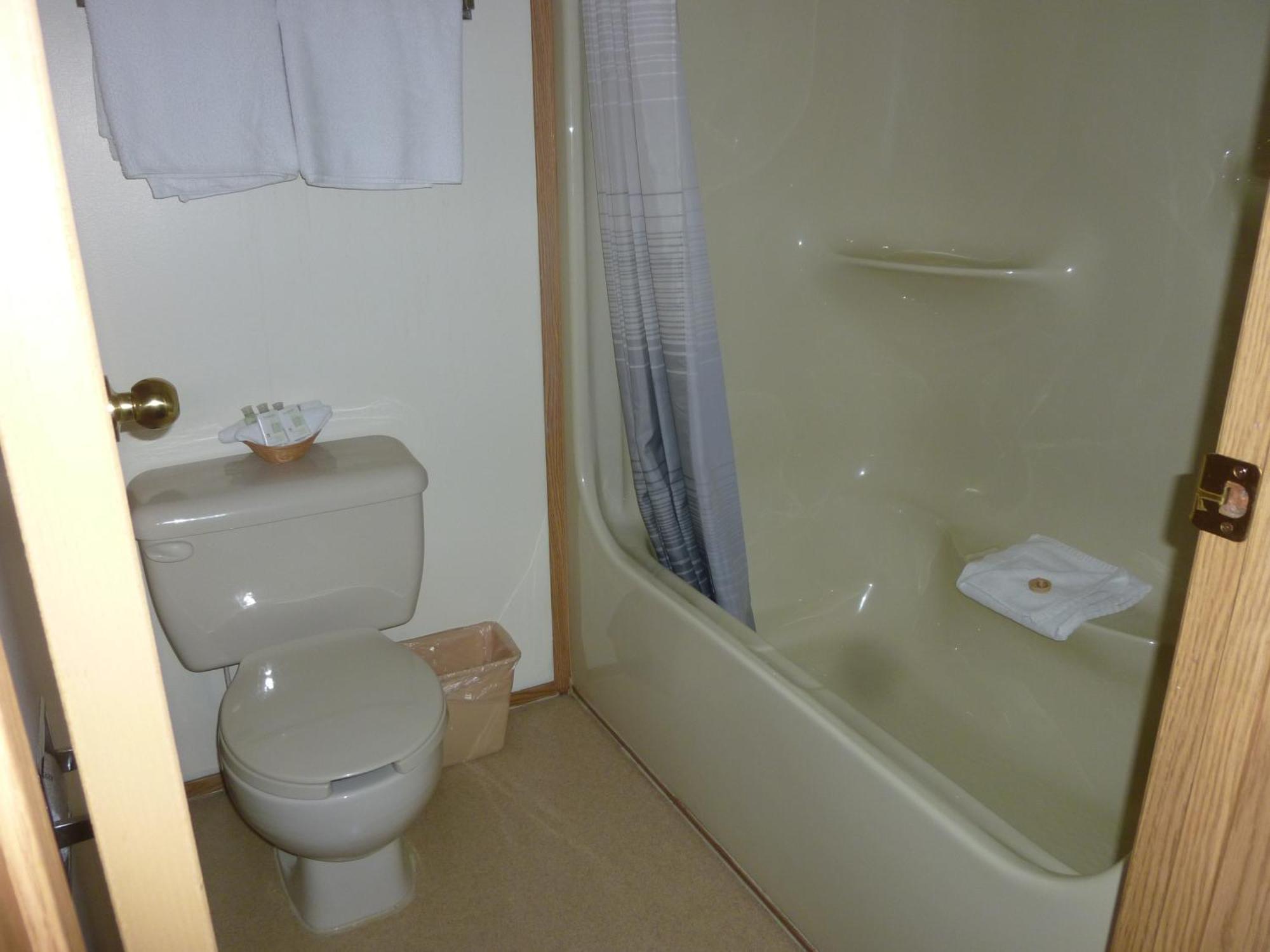 Queen Room with Kitchenette